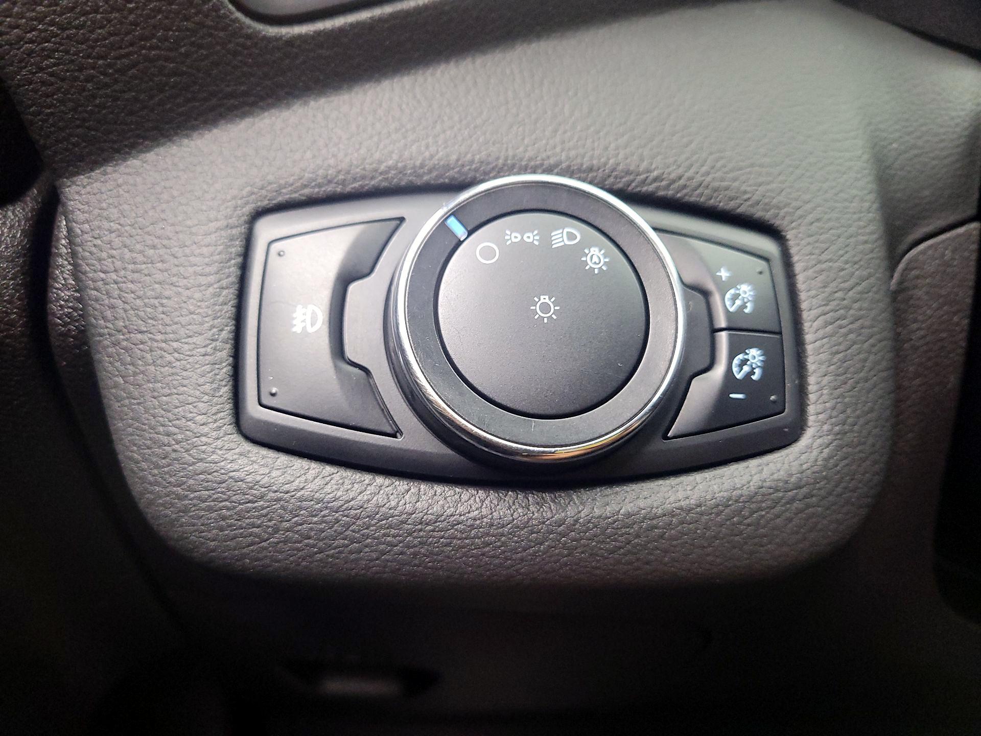 Thumbnail: 2014 Ford Escape - 13