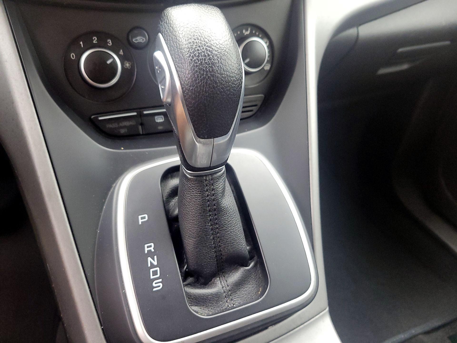 Thumbnail: 2014 Ford Escape - 17