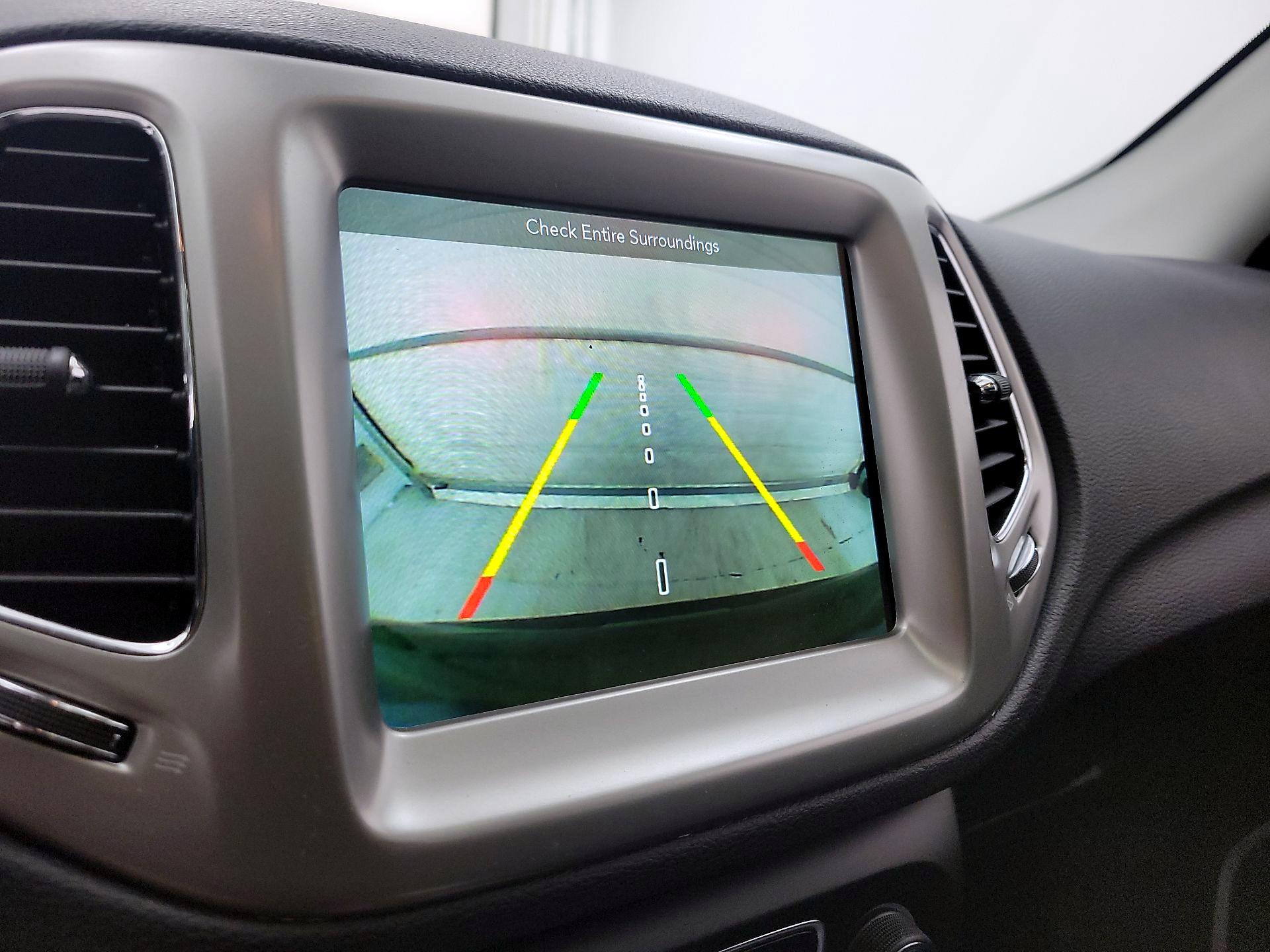 Thumbnail: 2018 Jeep Compass - 14