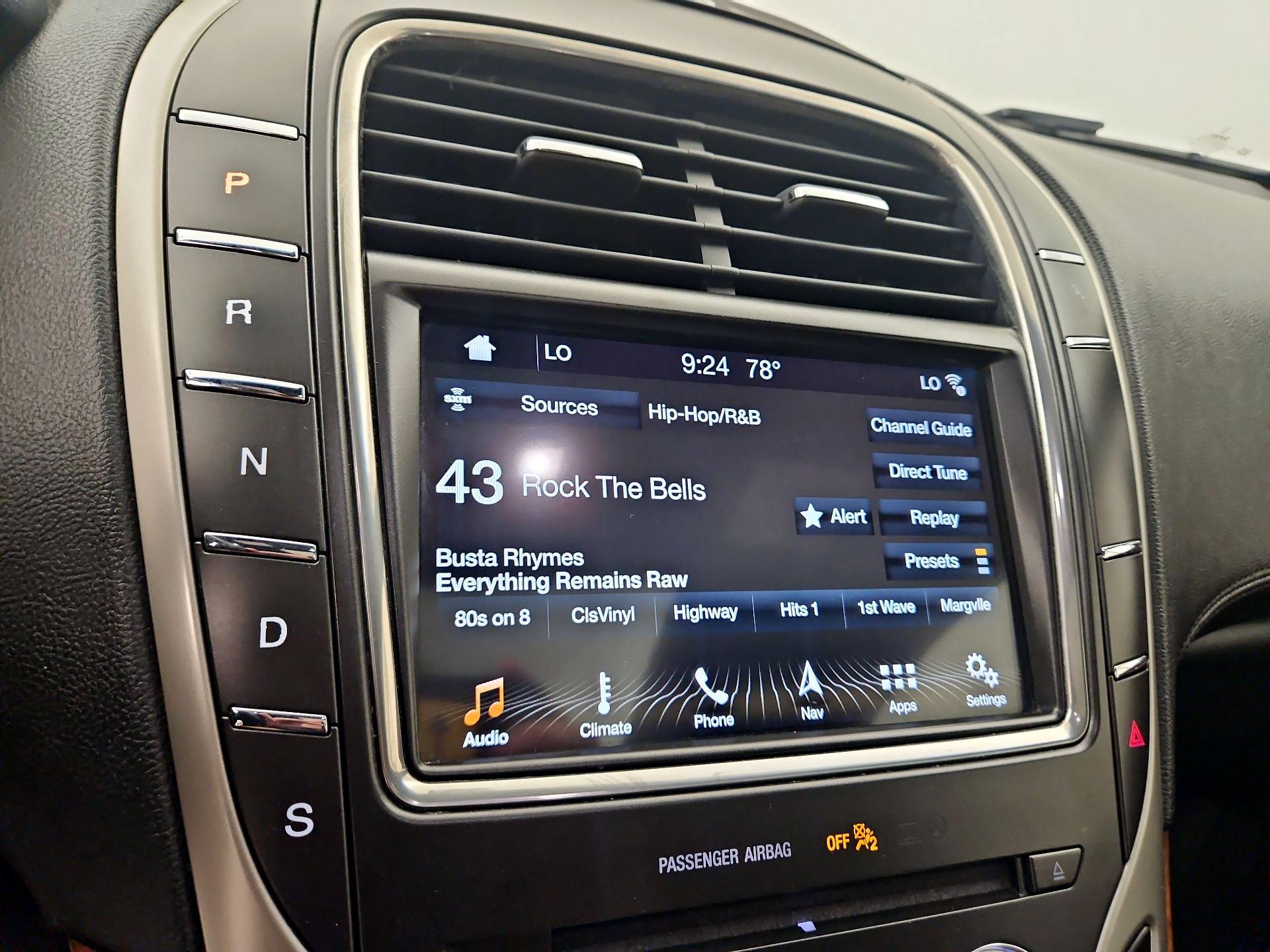 Thumbnail: 2019 Lincoln Nautilus - 16