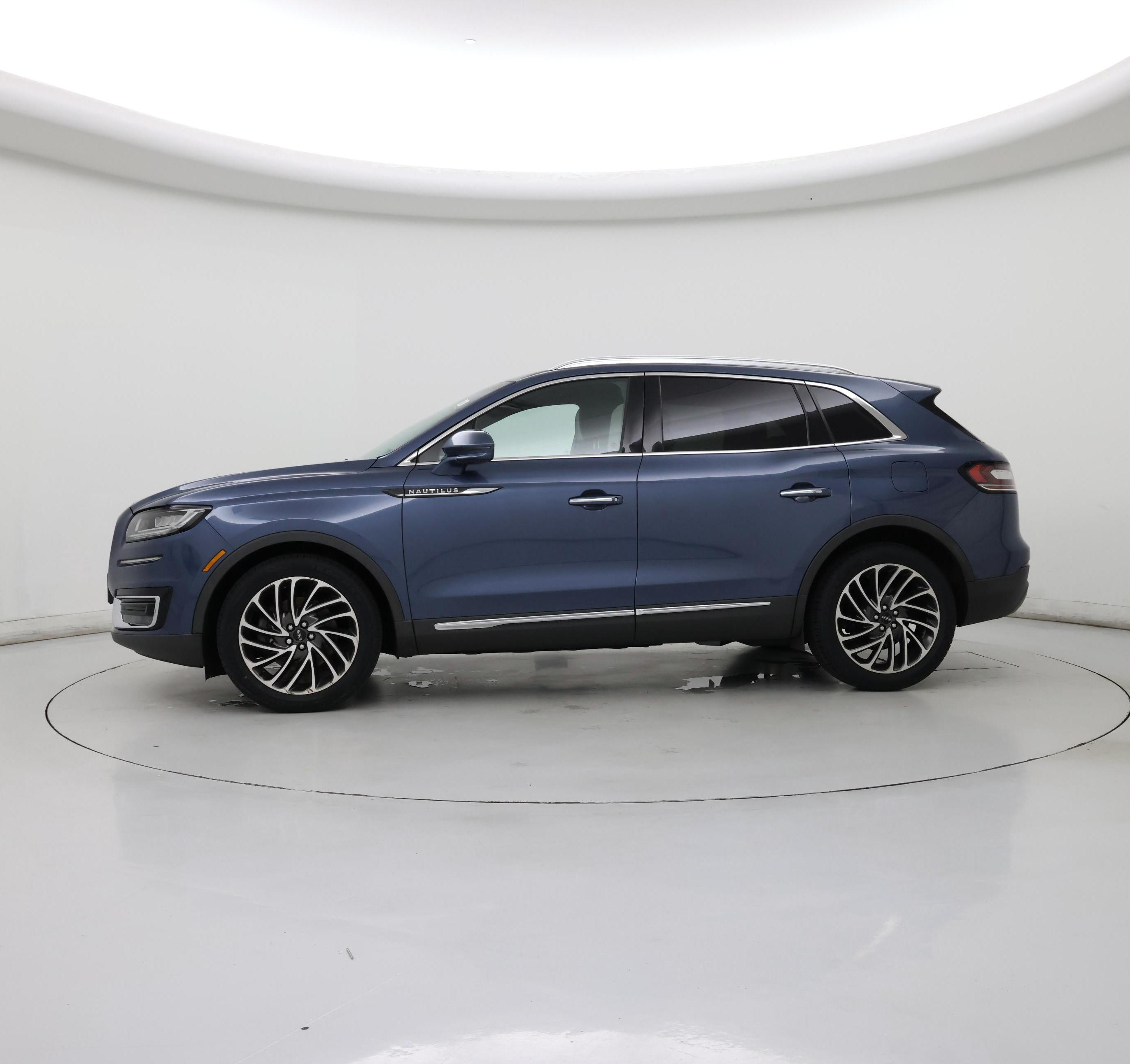 Thumbnail: 2019 Lincoln Nautilus - 3
