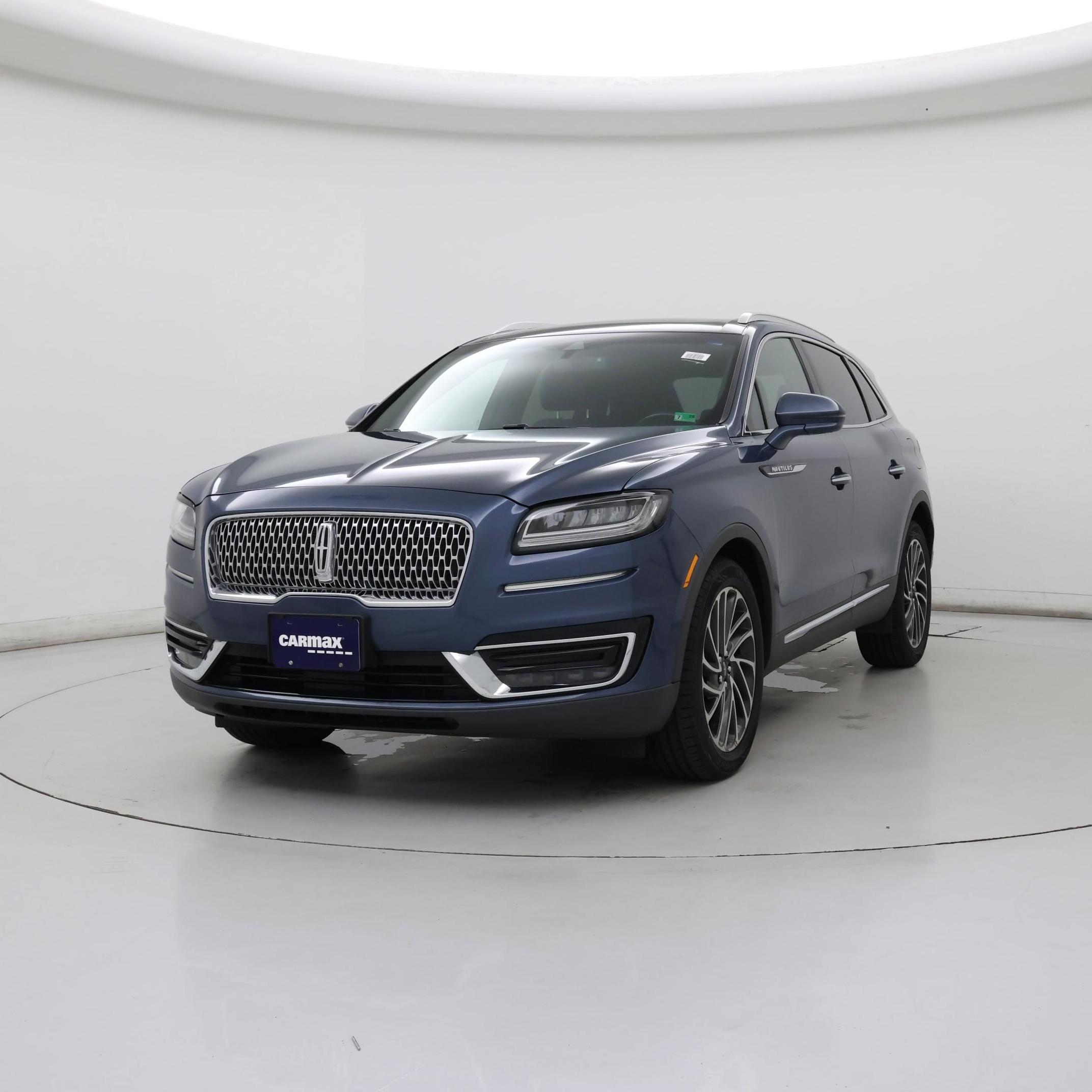 Thumbnail: 2019 Lincoln Nautilus - 4
