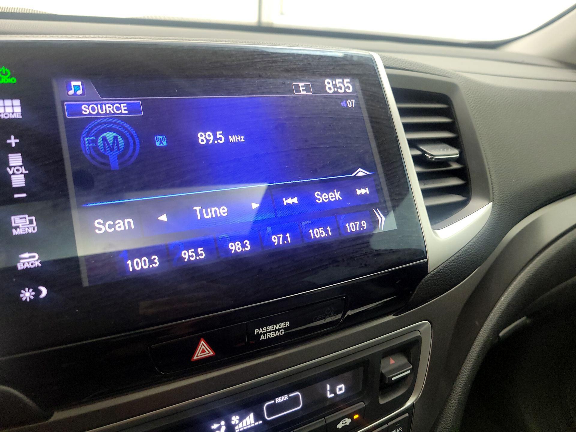 Thumbnail: 2016 Honda Pilot - 15
