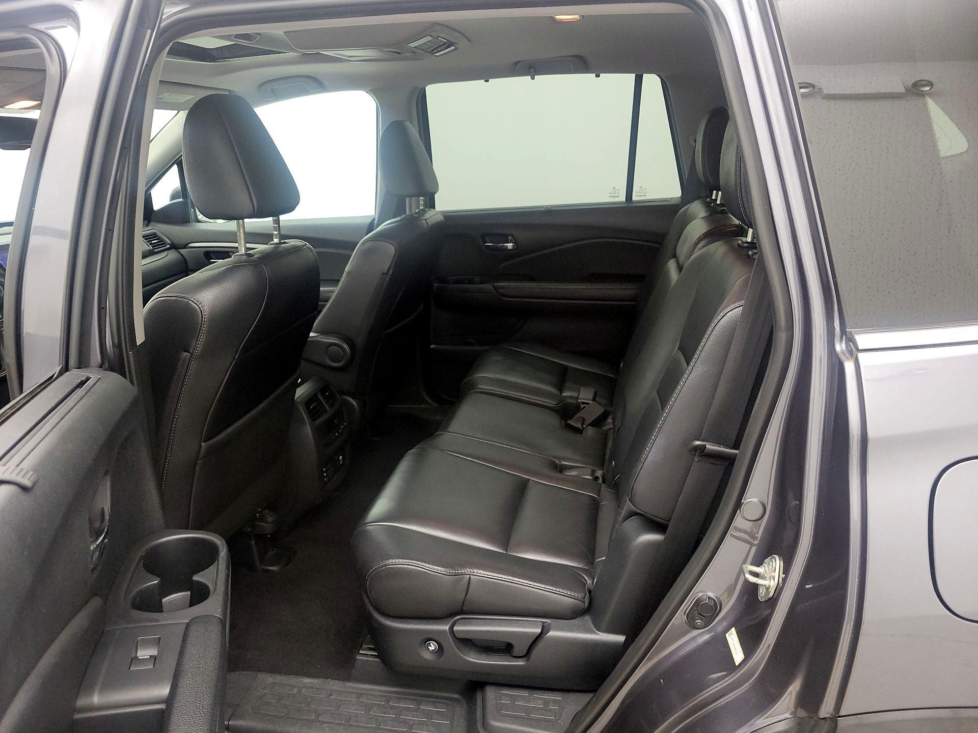 Thumbnail: 2016 Honda Pilot - 20
