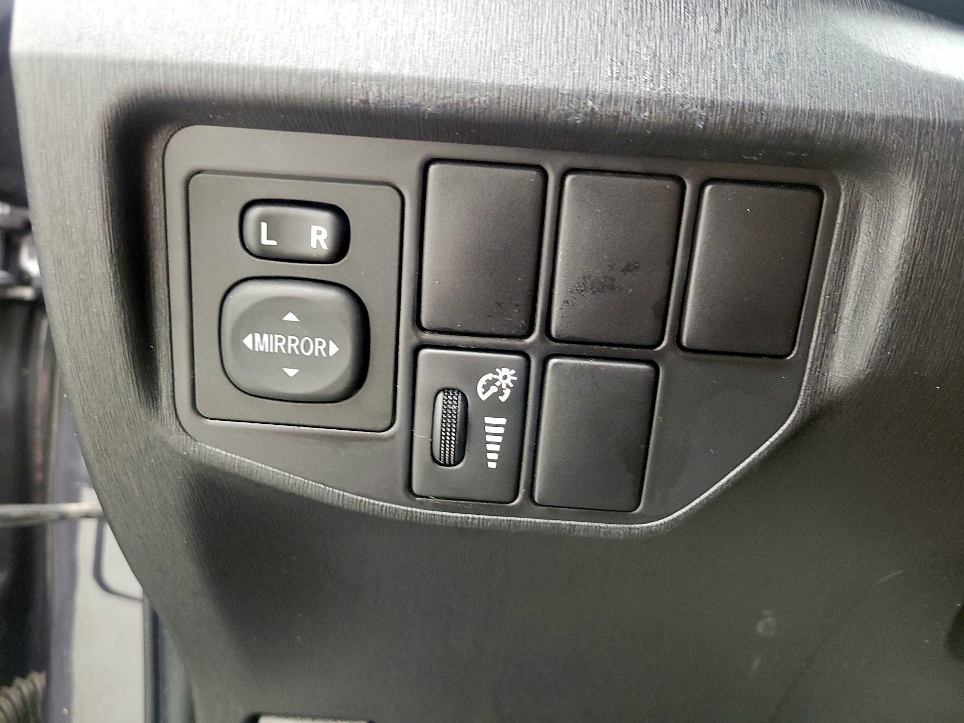 Thumbnail: 2014 Toyota Prius - 13