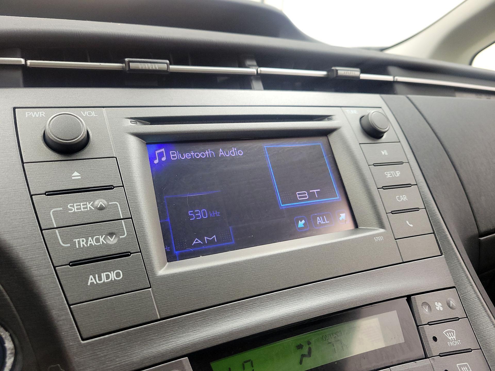 Thumbnail: 2014 Toyota Prius - 14