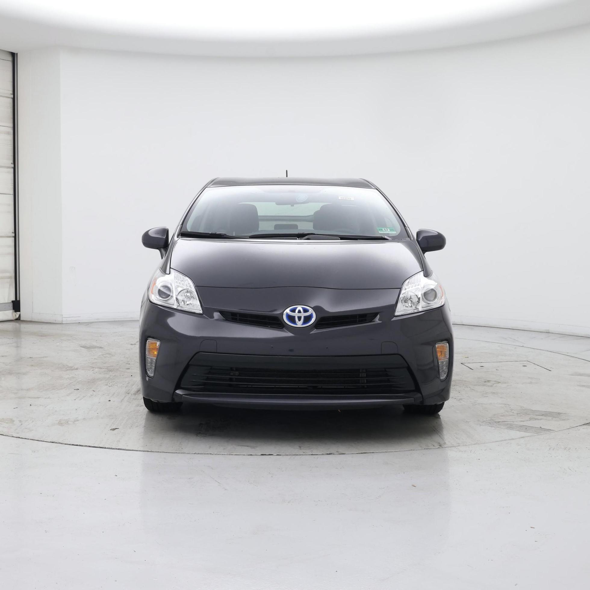 Thumbnail: 2014 Toyota Prius - 5
