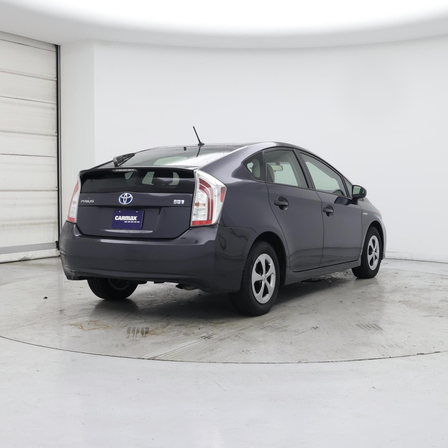 Thumbnail: 2014 Toyota Prius - 8