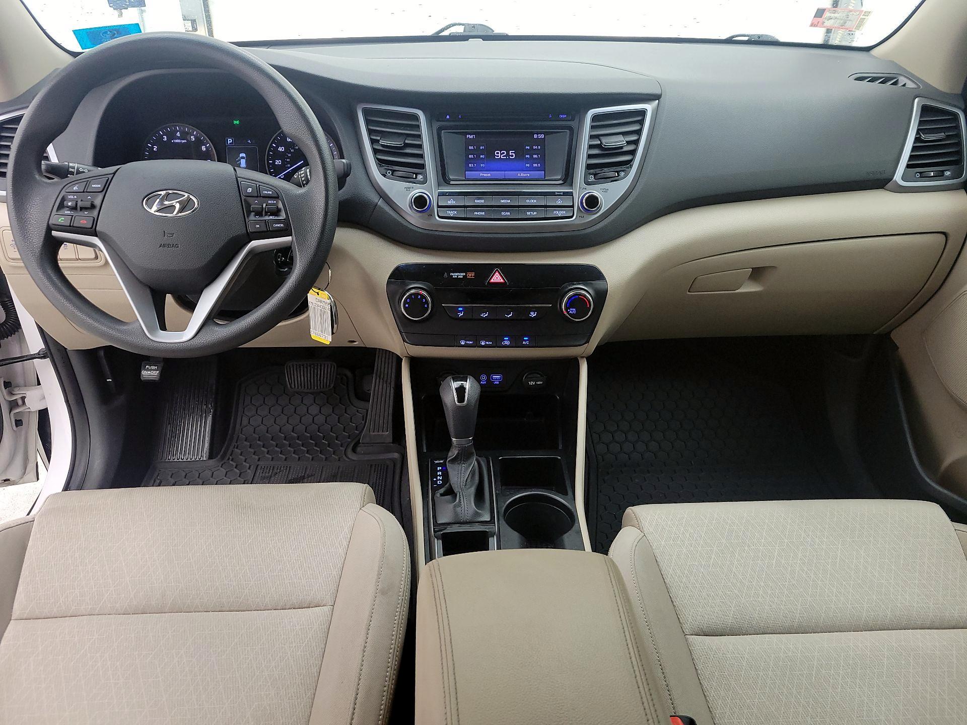 Thumbnail: 2016 Hyundai Tucson - 9