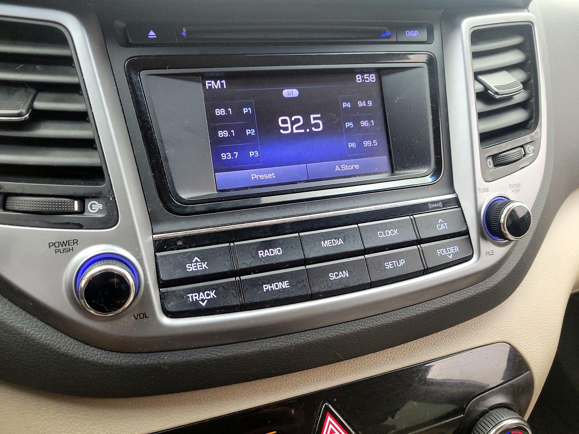 Thumbnail: 2016 Hyundai Tucson - 15