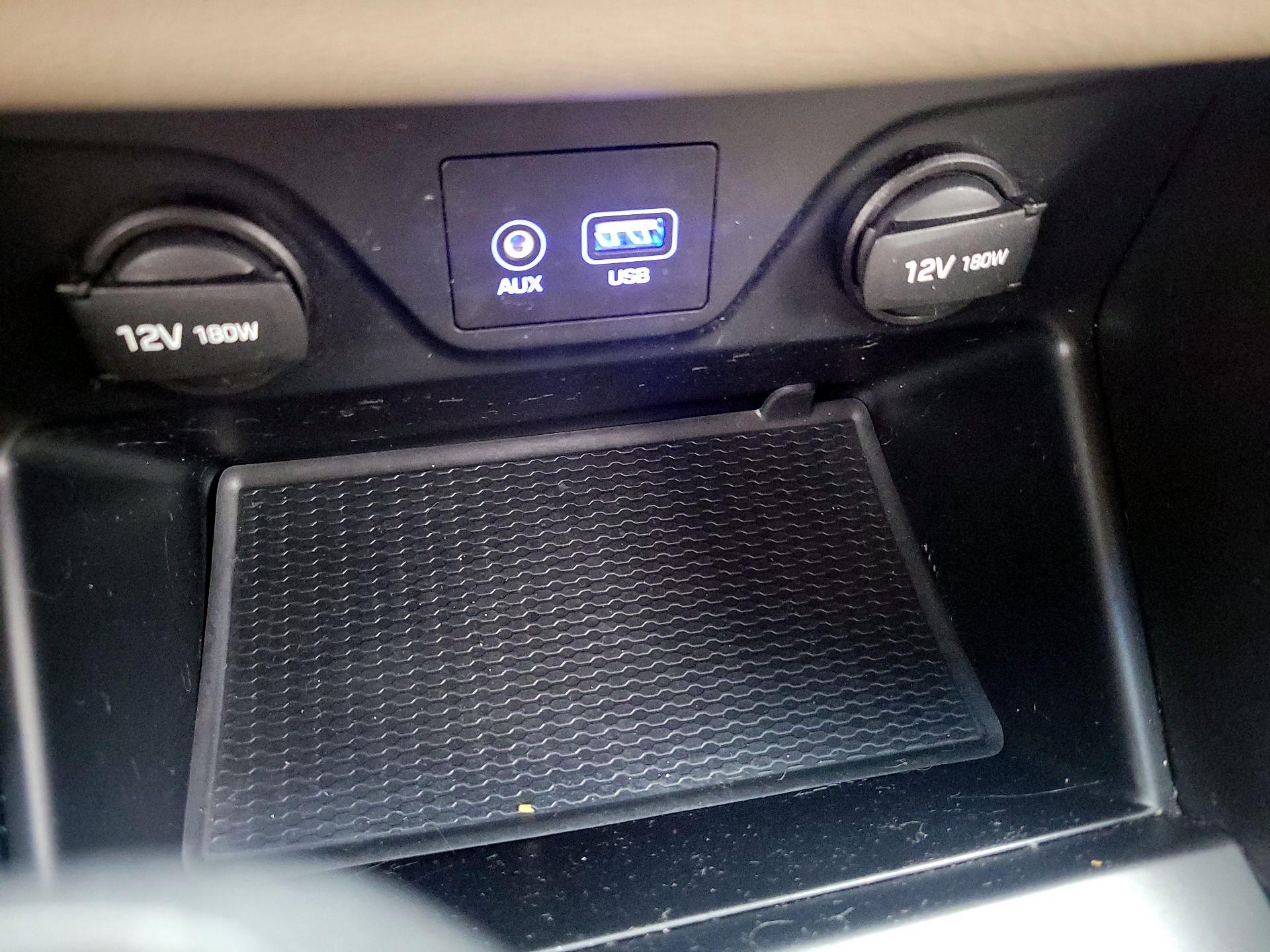 Thumbnail: 2016 Hyundai Tucson - 18