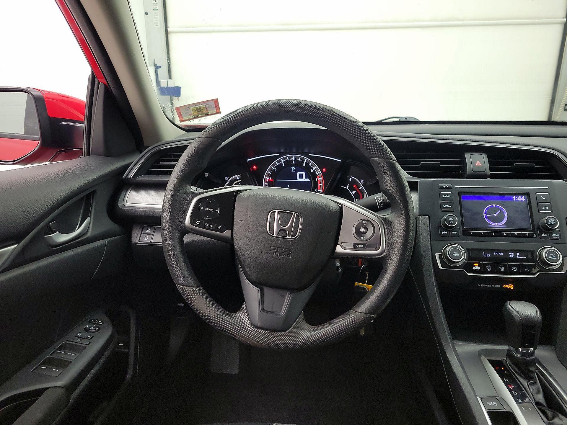 Thumbnail: 2017 Honda Civic - 10