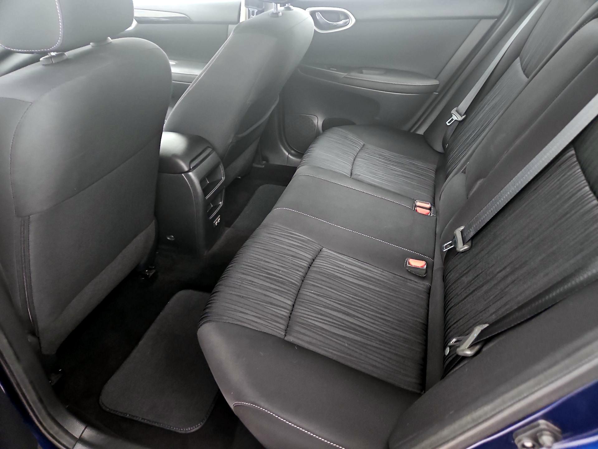 Thumbnail: 2019 Nissan Sentra - 19
