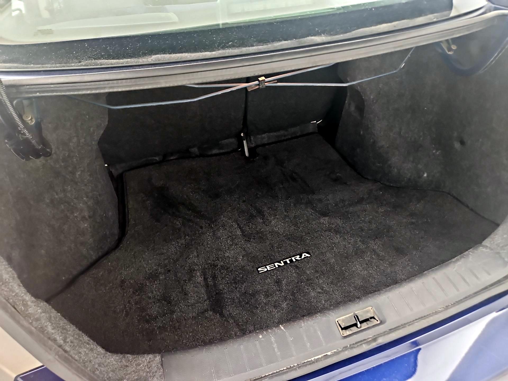 Thumbnail: 2019 Nissan Sentra - 20