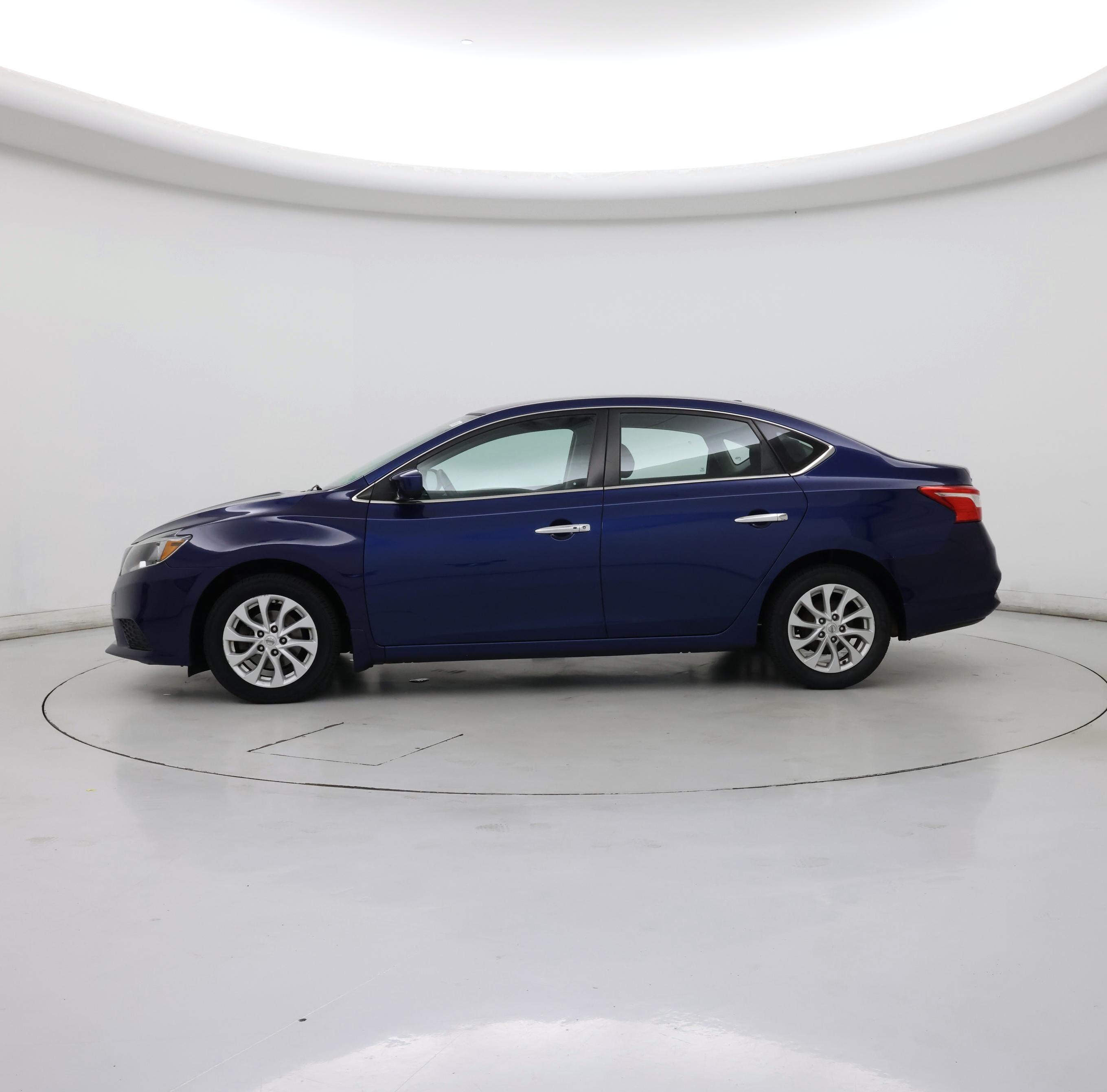 Thumbnail: 2019 Nissan Sentra - 3