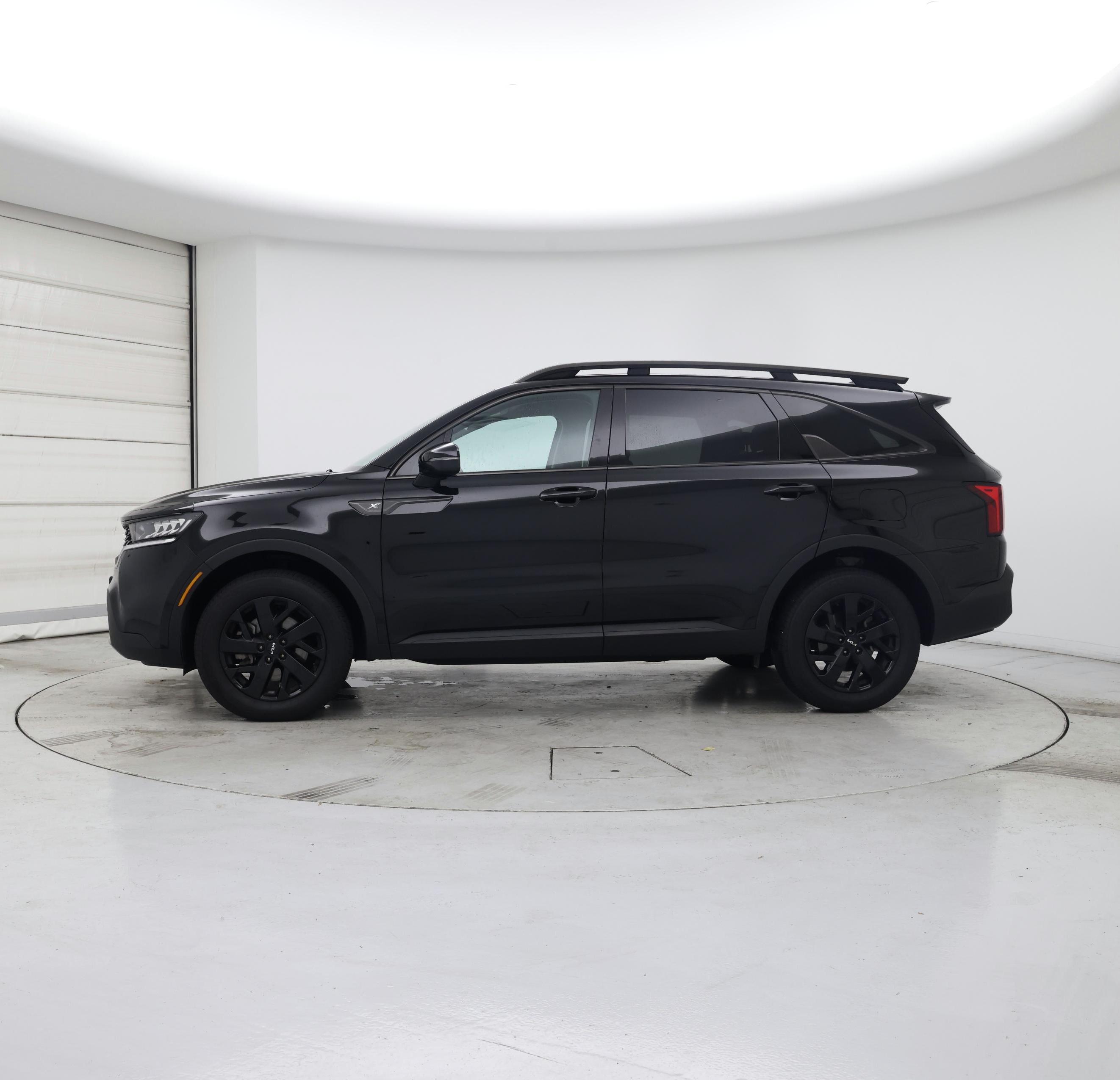 Thumbnail: 2023 Kia Sorento - 3