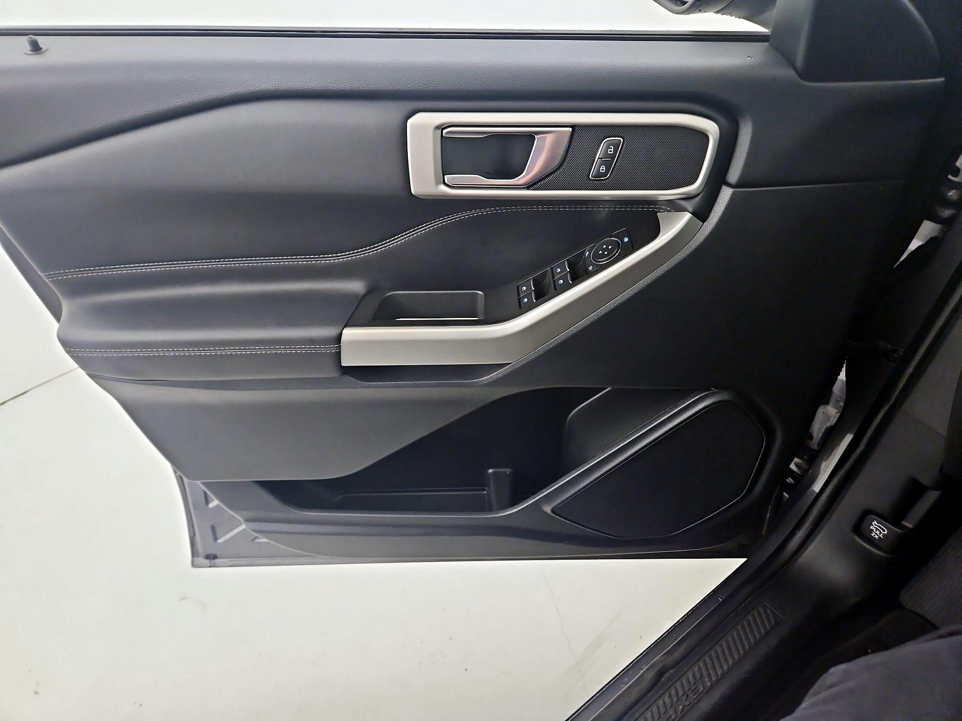 Thumbnail: 2022 Ford Explorer - 12