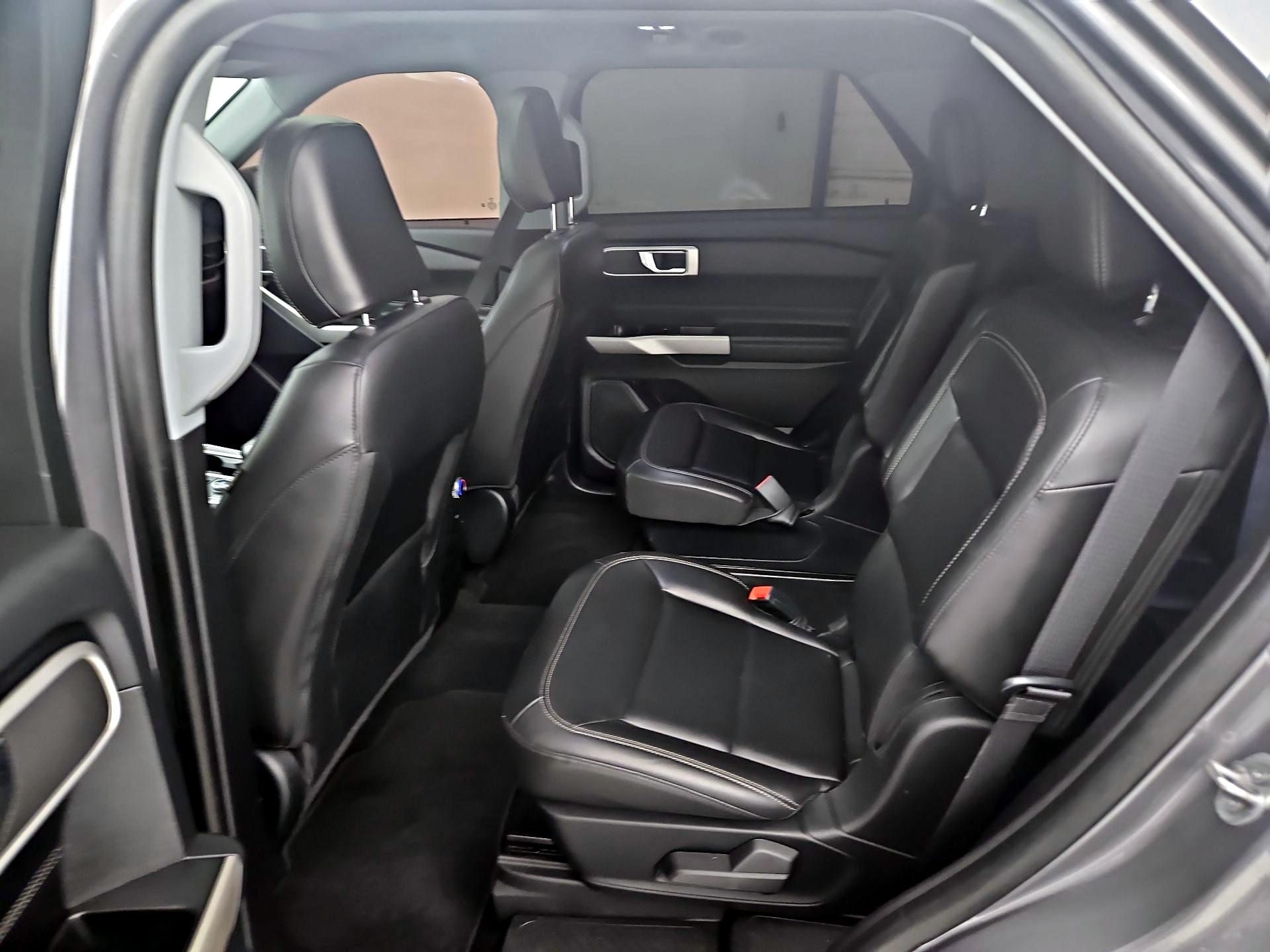 Thumbnail: 2022 Ford Explorer - 20