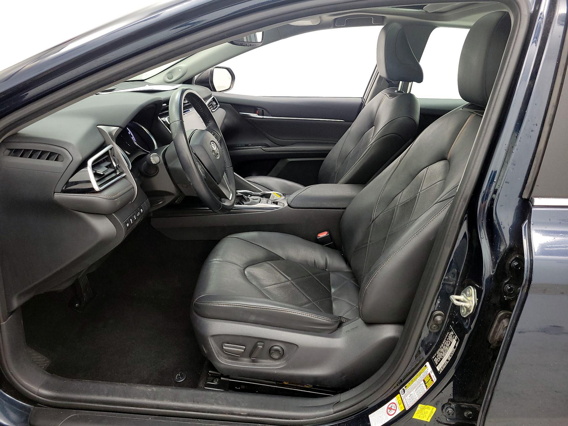 Thumbnail: 2018 Toyota Camry - 11