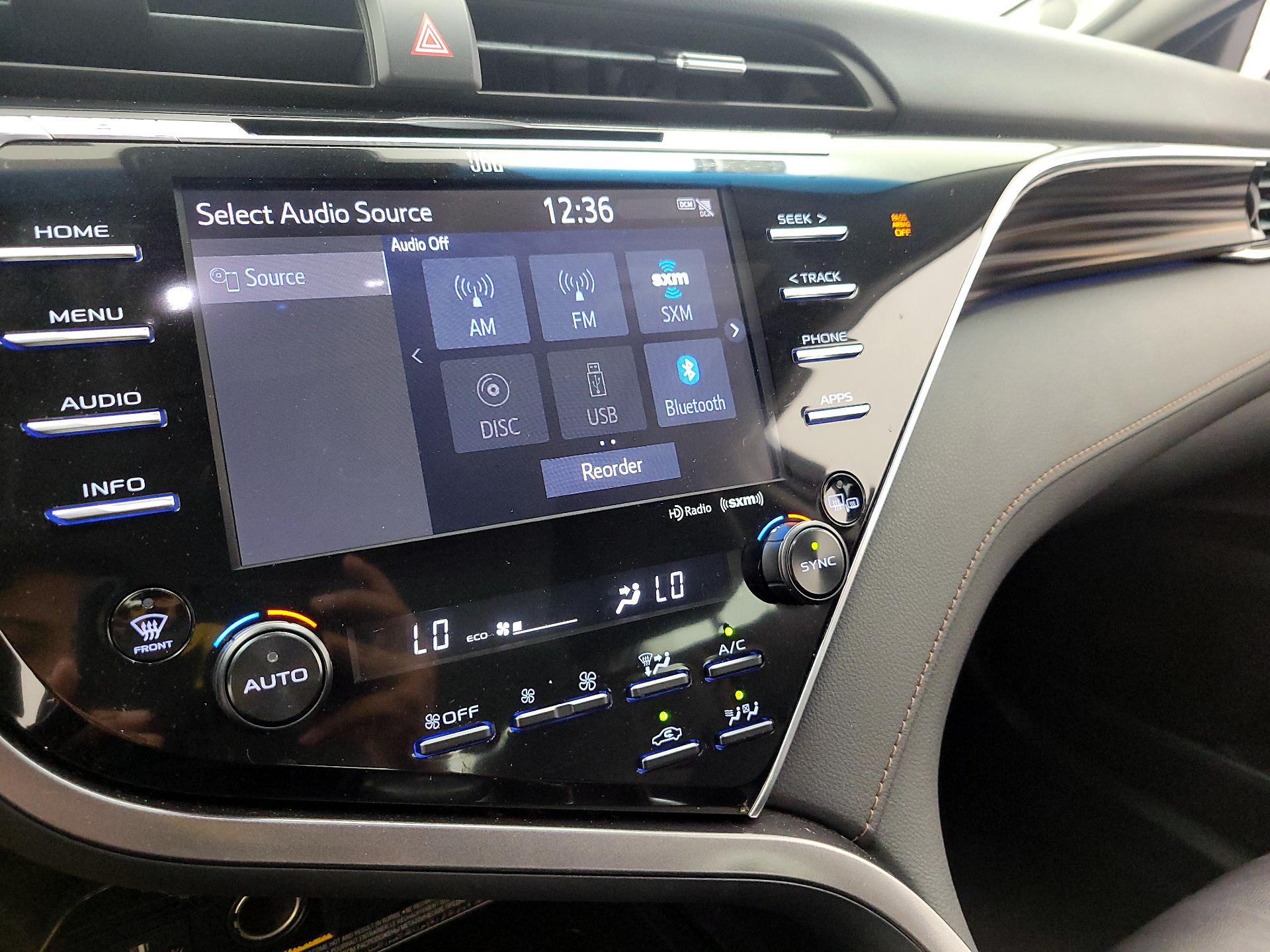 Thumbnail: 2018 Toyota Camry - 15