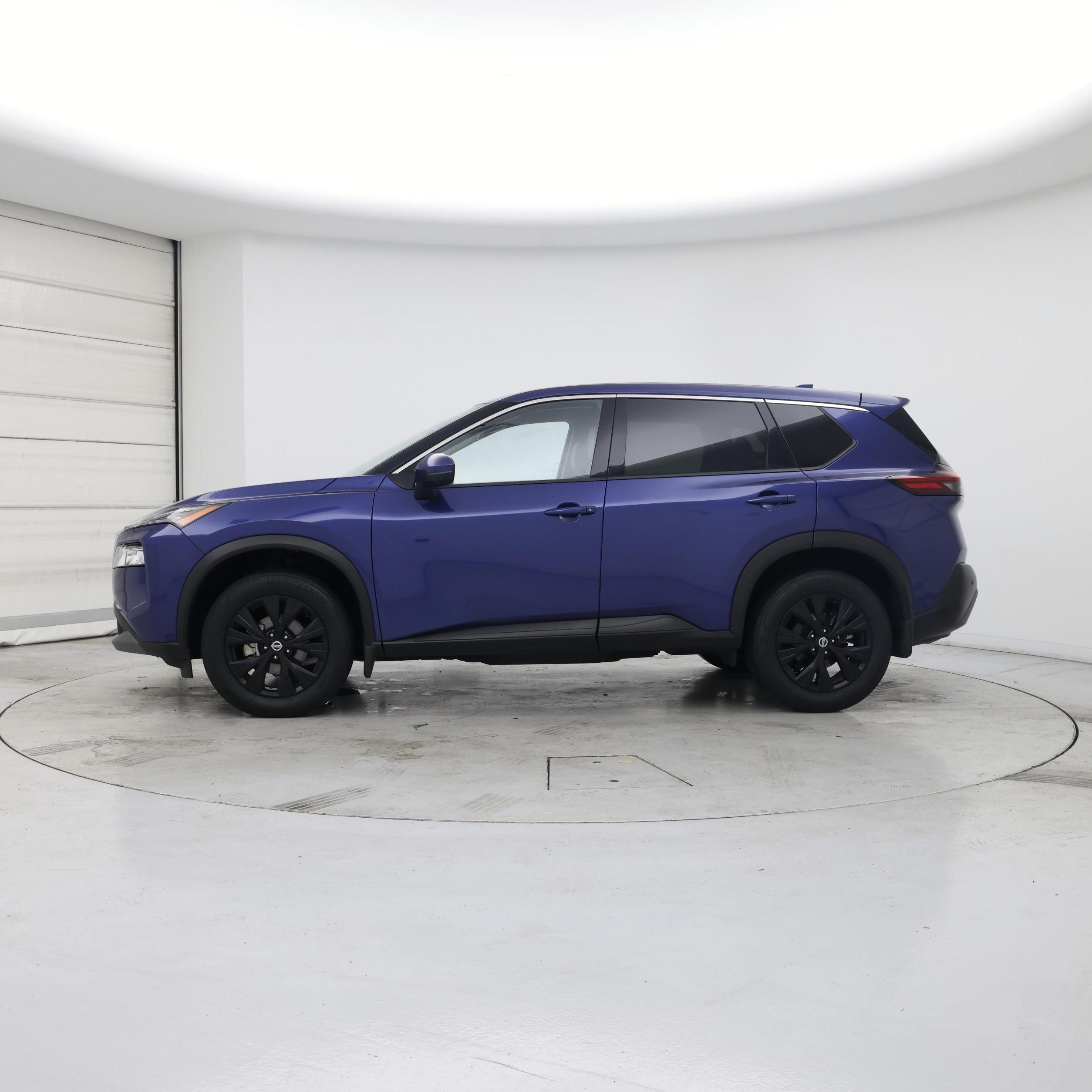 Thumbnail: 2021 Nissan Rogue - 3