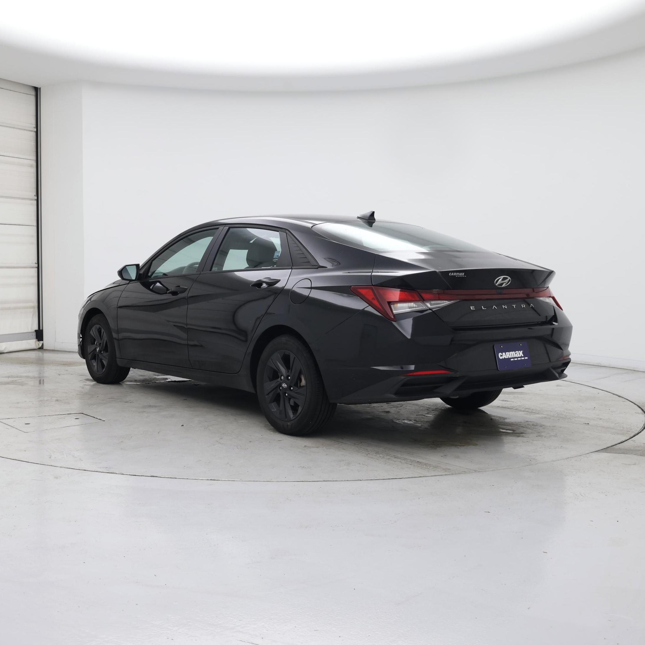 Thumbnail: 2023 Hyundai Elantra - 2