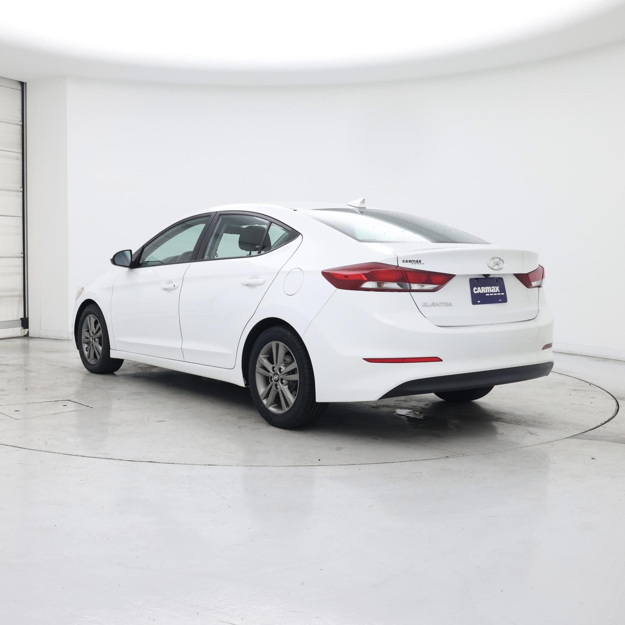 Thumbnail: 2018 Hyundai Elantra - 2