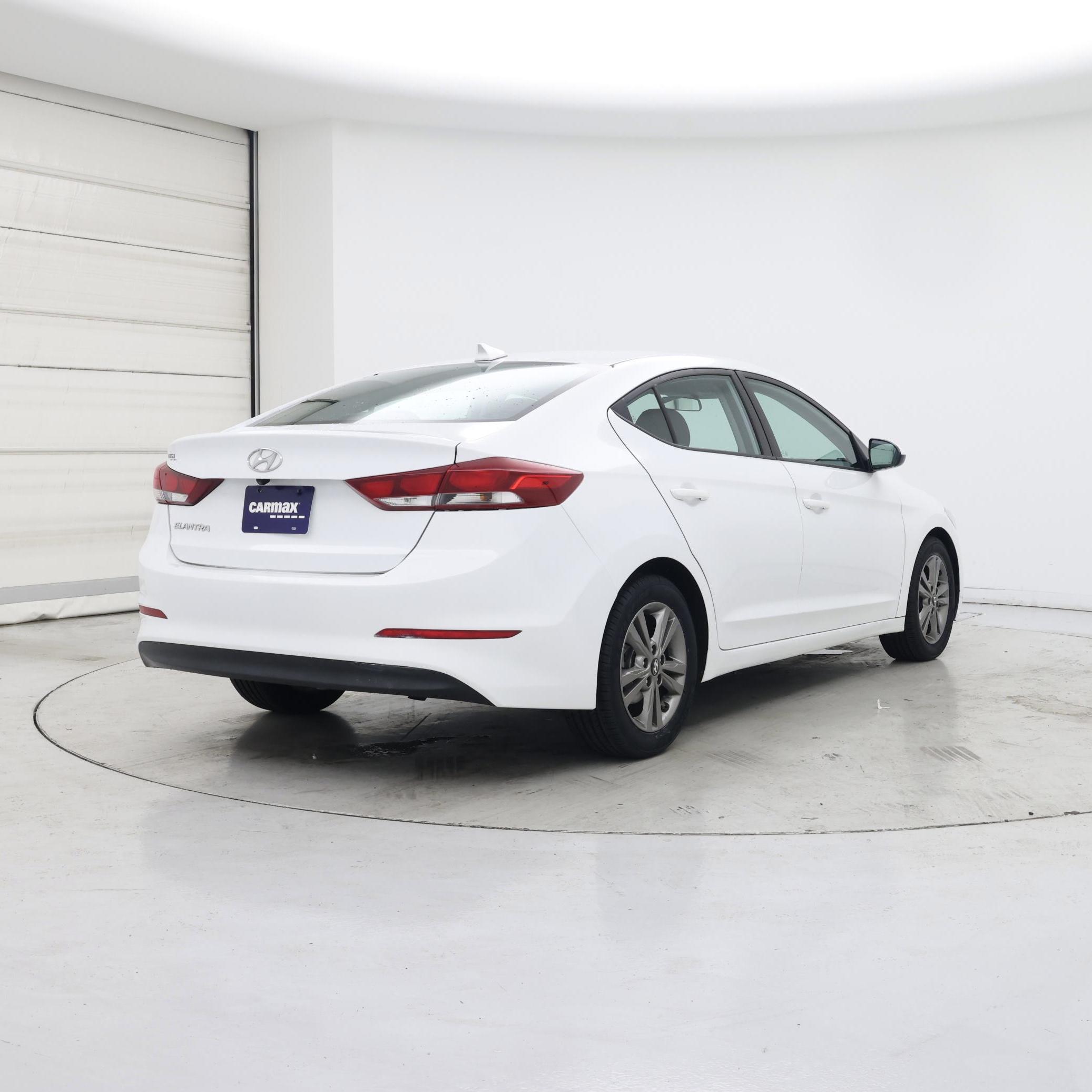 Thumbnail: 2018 Hyundai Elantra - 8