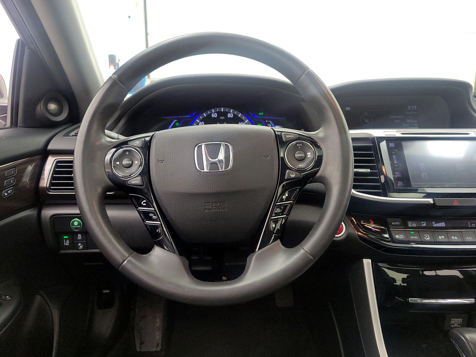 Thumbnail: 2017 Honda Accord - 10