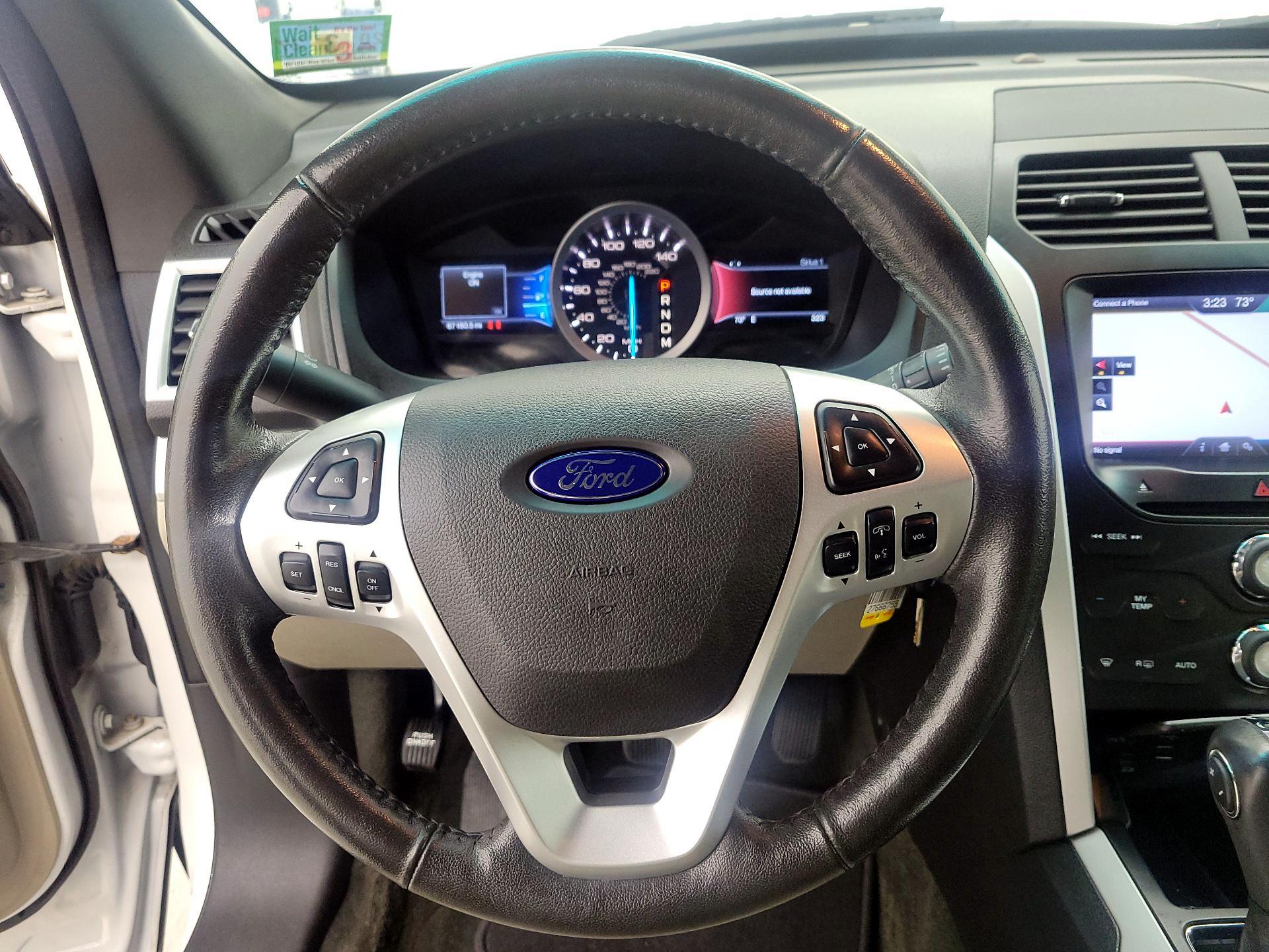 Thumbnail: 2014 Ford Explorer - 10