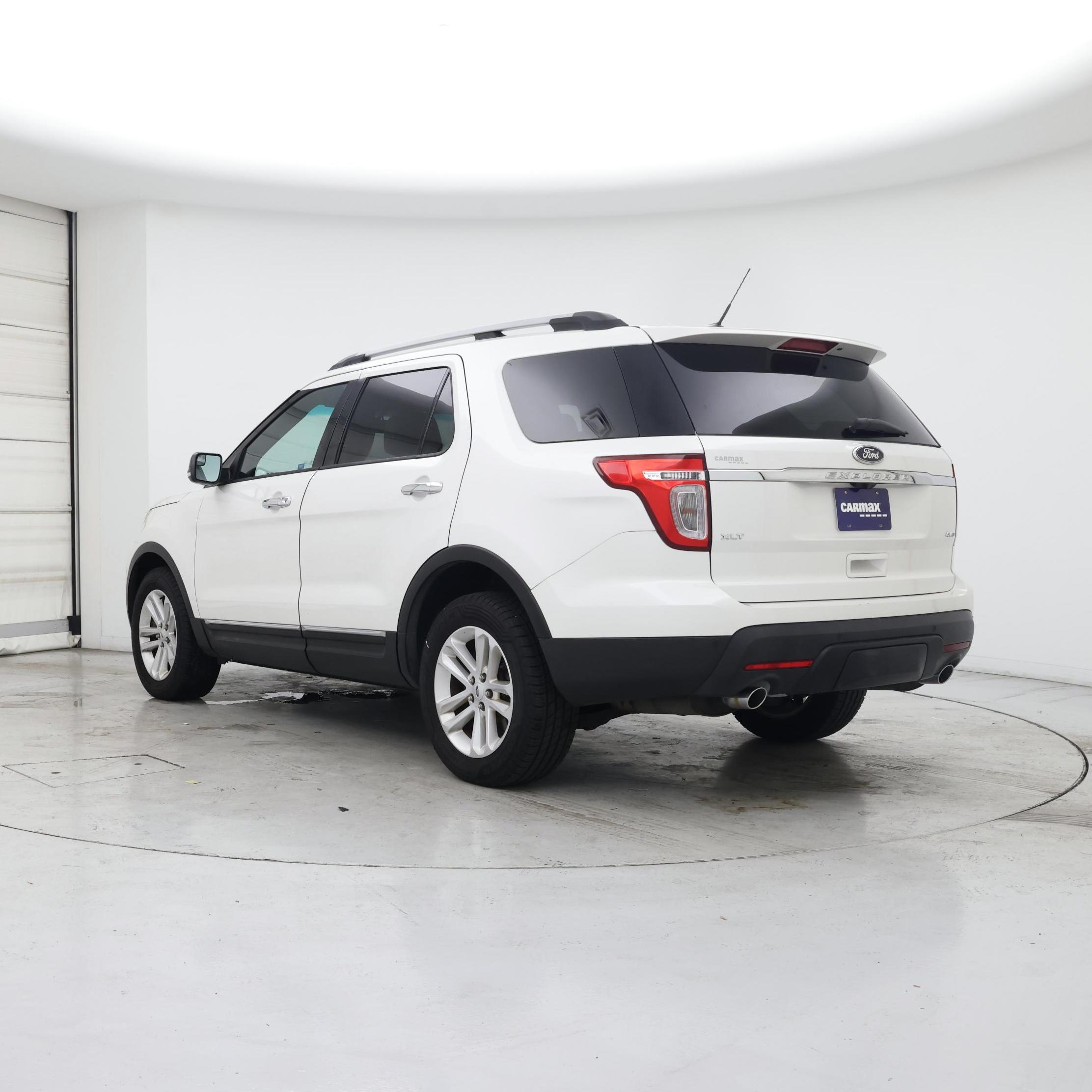 Thumbnail: 2014 Ford Explorer - 2