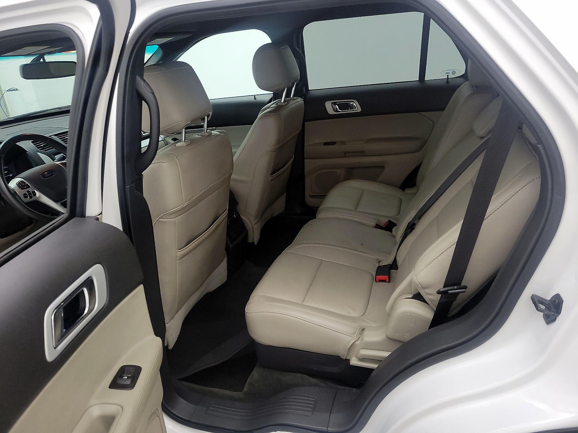 Thumbnail: 2014 Ford Explorer - 20