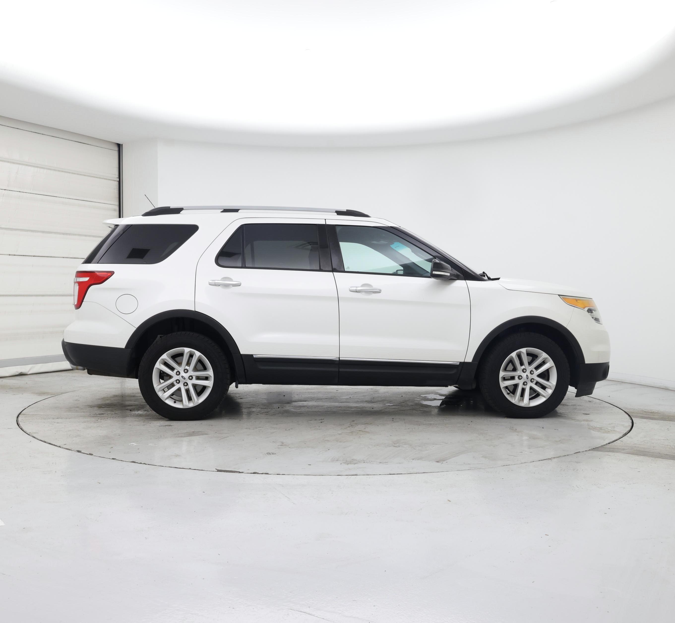 Thumbnail: 2014 Ford Explorer - 7