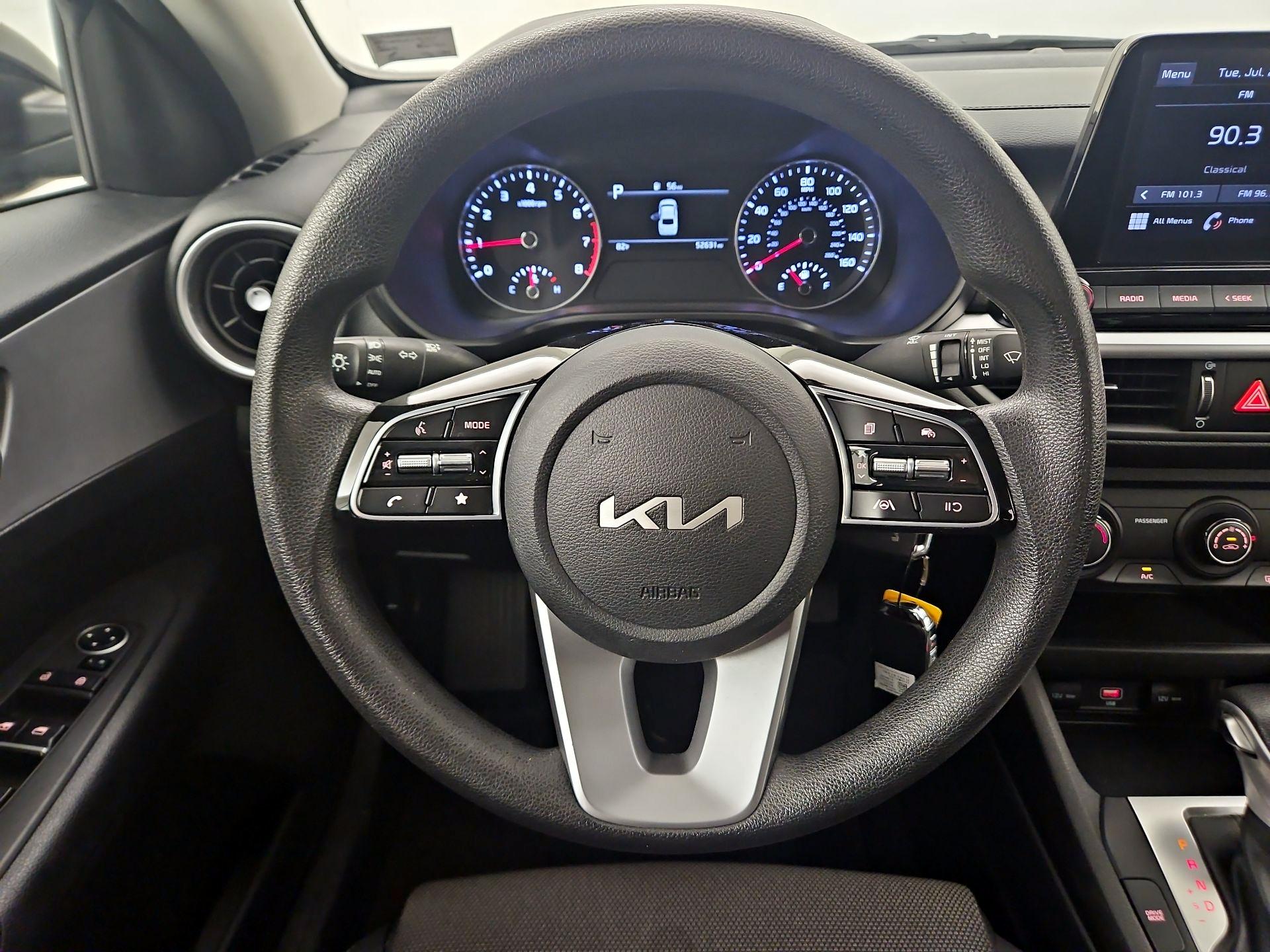 Thumbnail: 2022 Kia Forte - 10