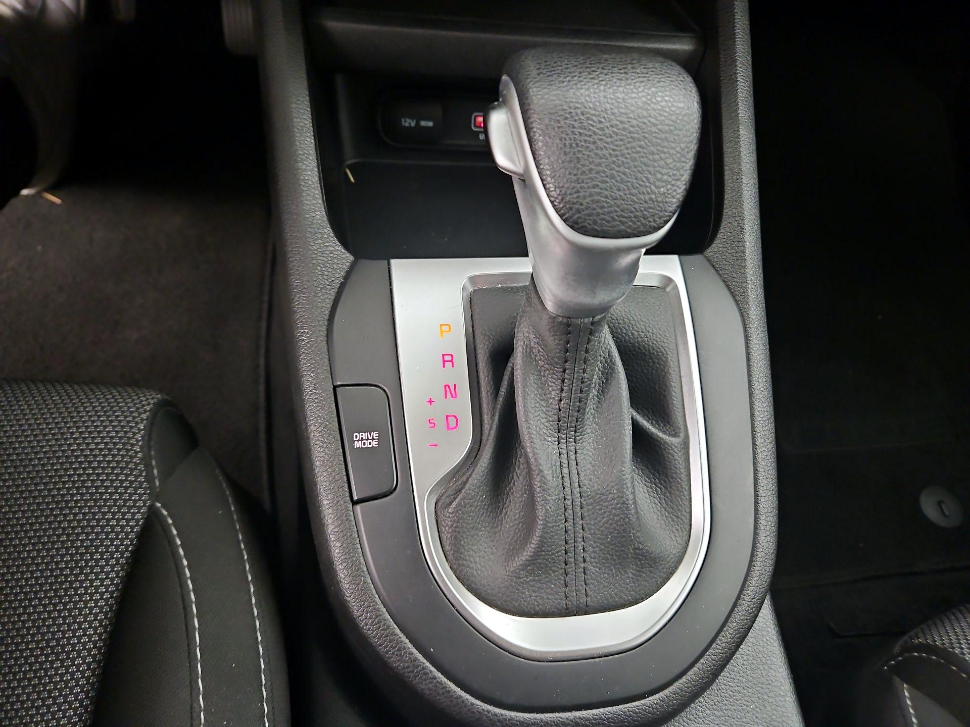 Thumbnail: 2022 Kia Forte - 17