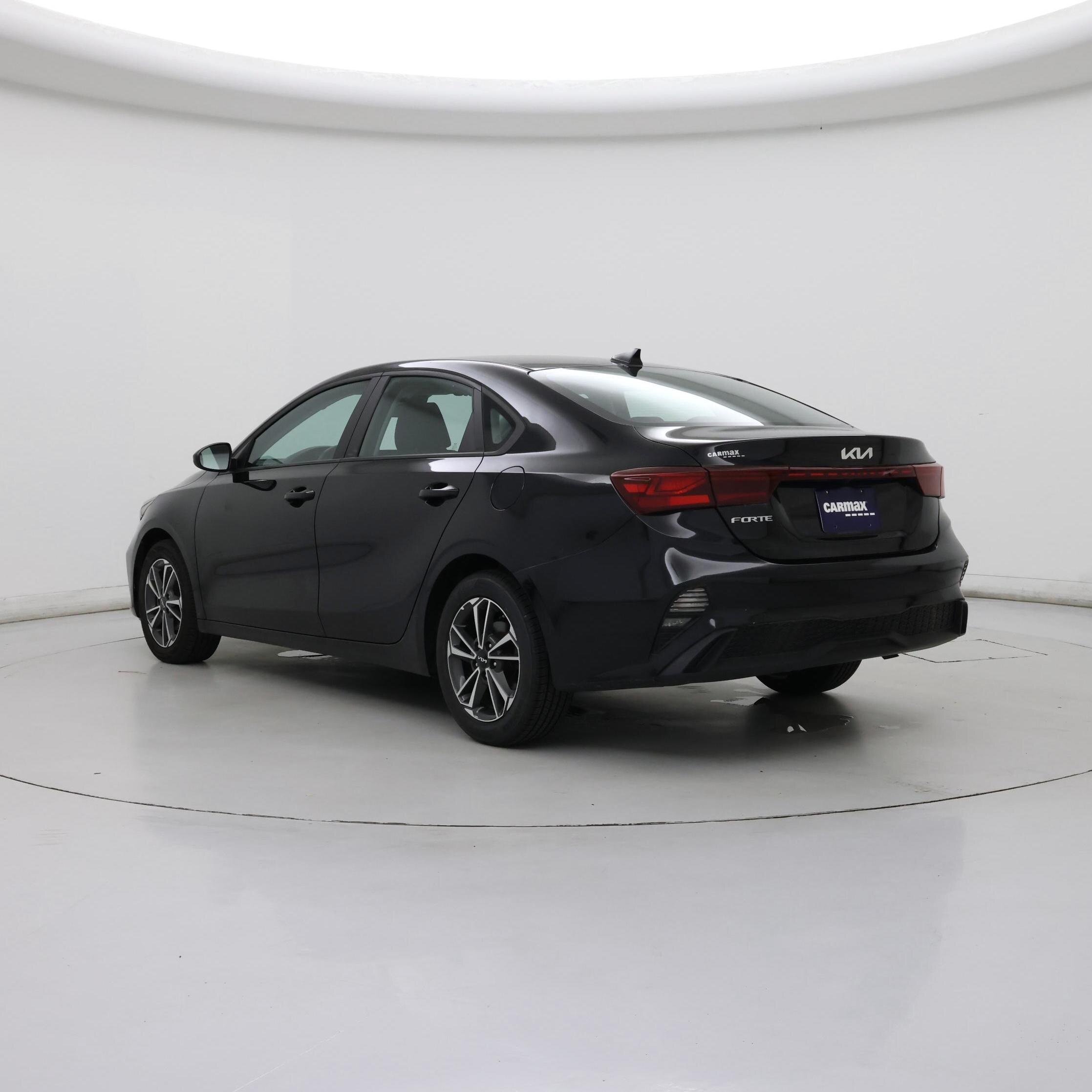 Thumbnail: 2022 Kia Forte - 2