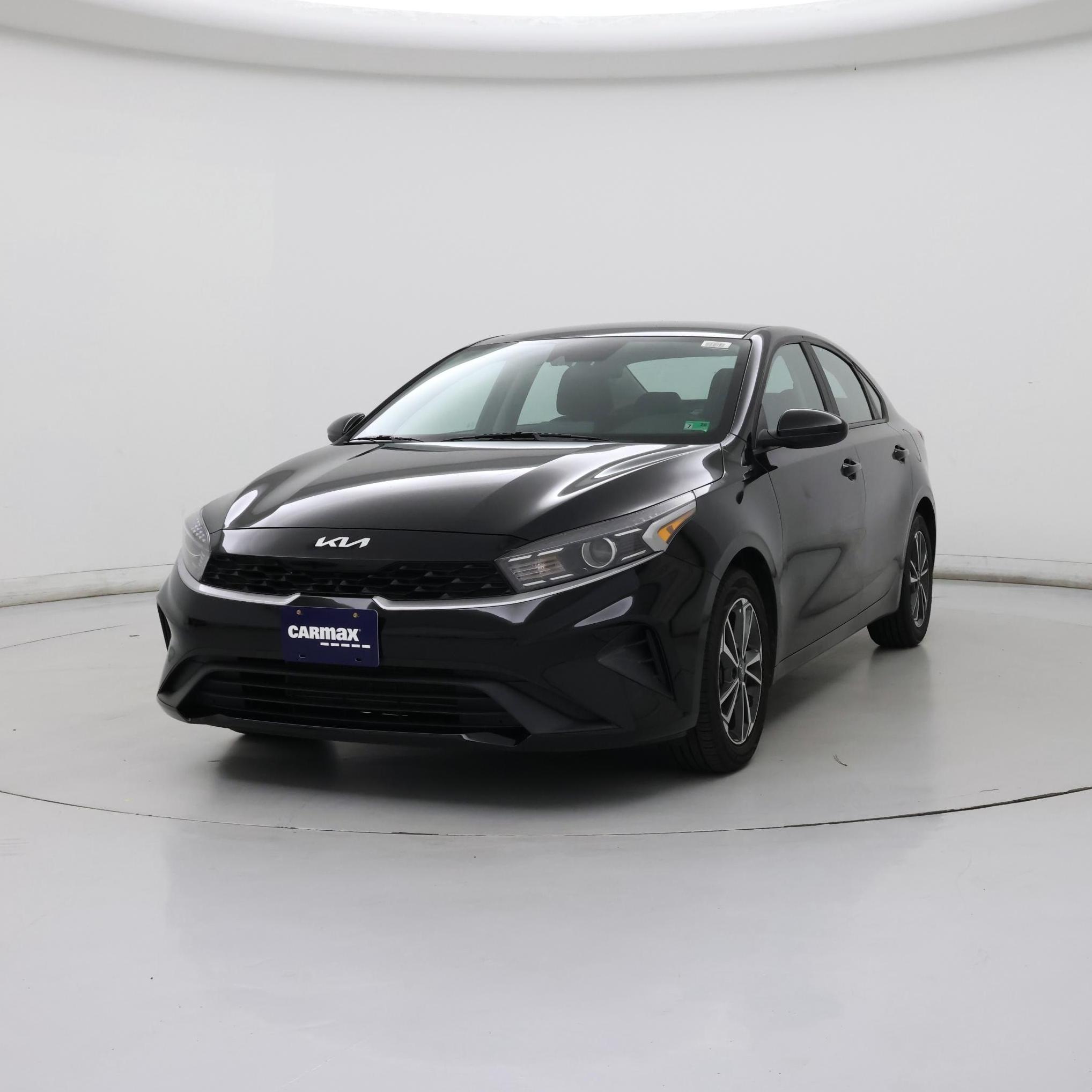 Thumbnail: 2022 Kia Forte - 4