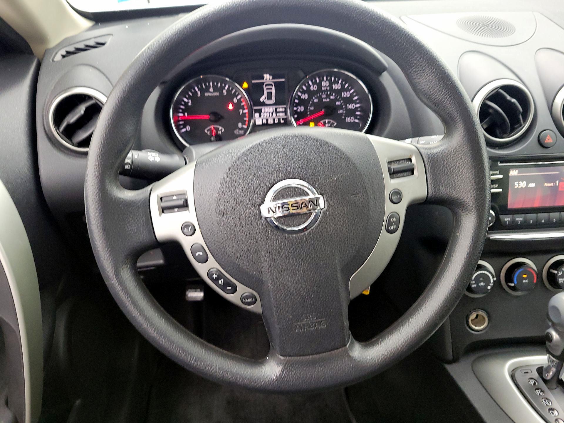 Thumbnail: 2015 Nissan Rogue - 10
