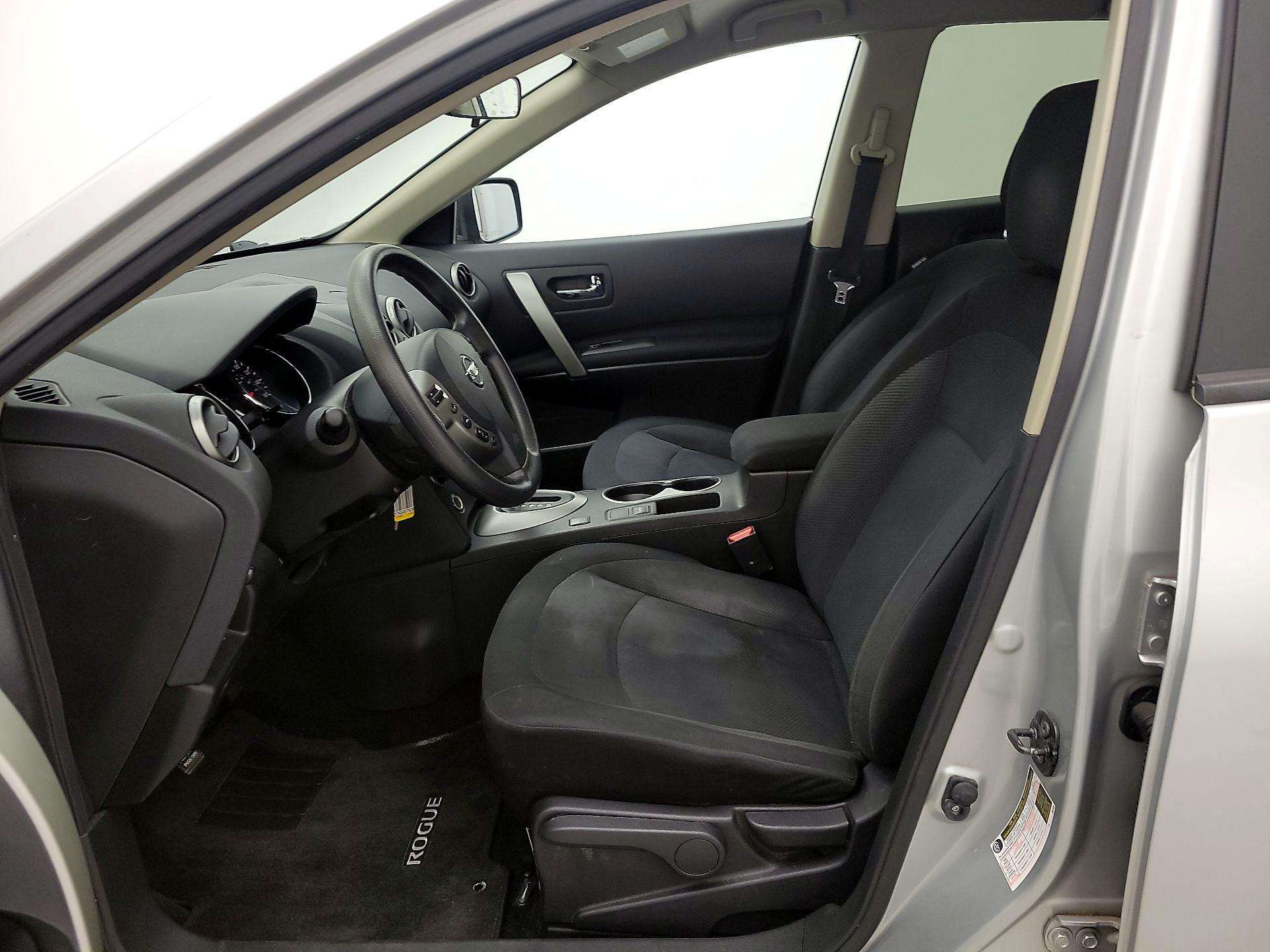 Thumbnail: 2015 Nissan Rogue - 11