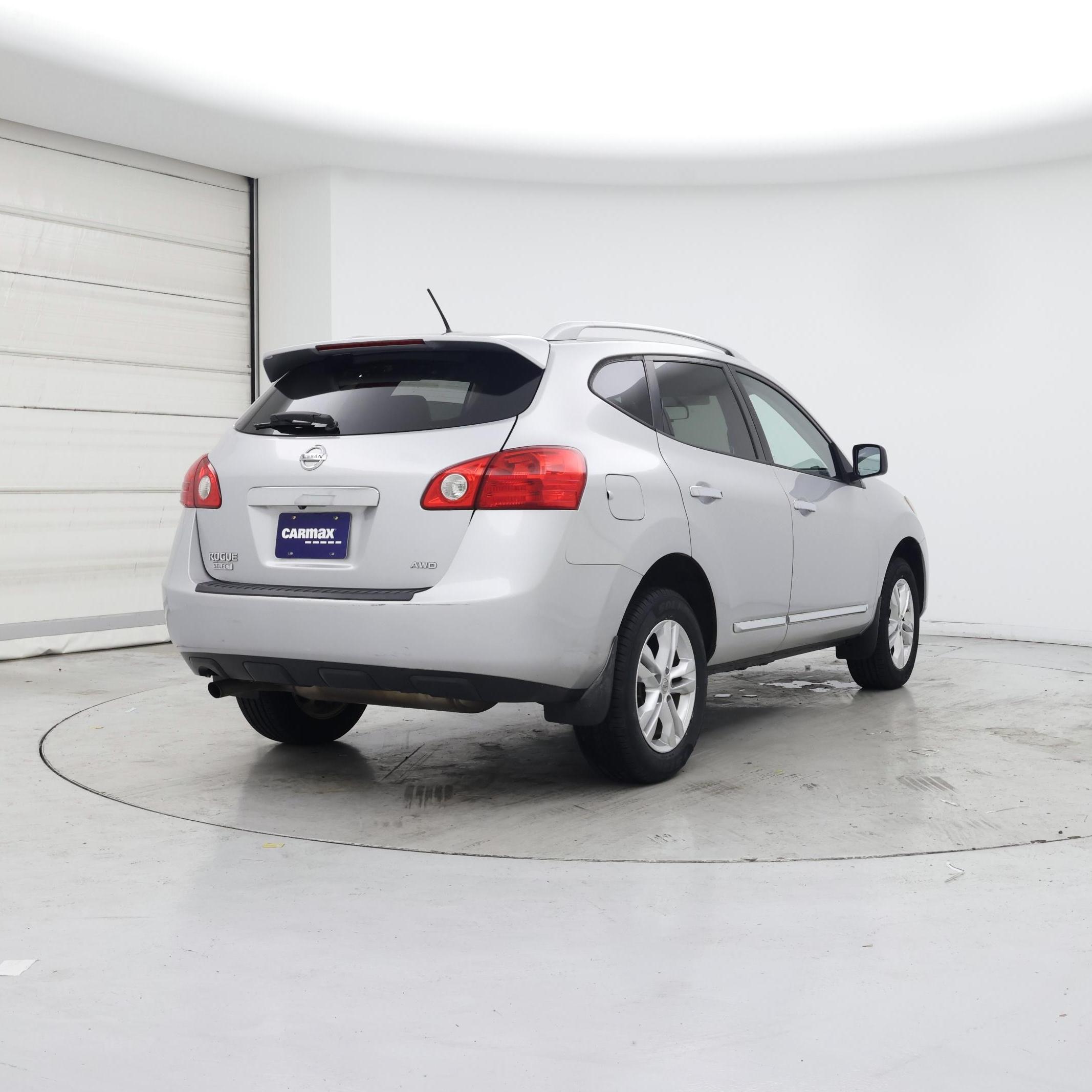 Thumbnail: 2015 Nissan Rogue - 8