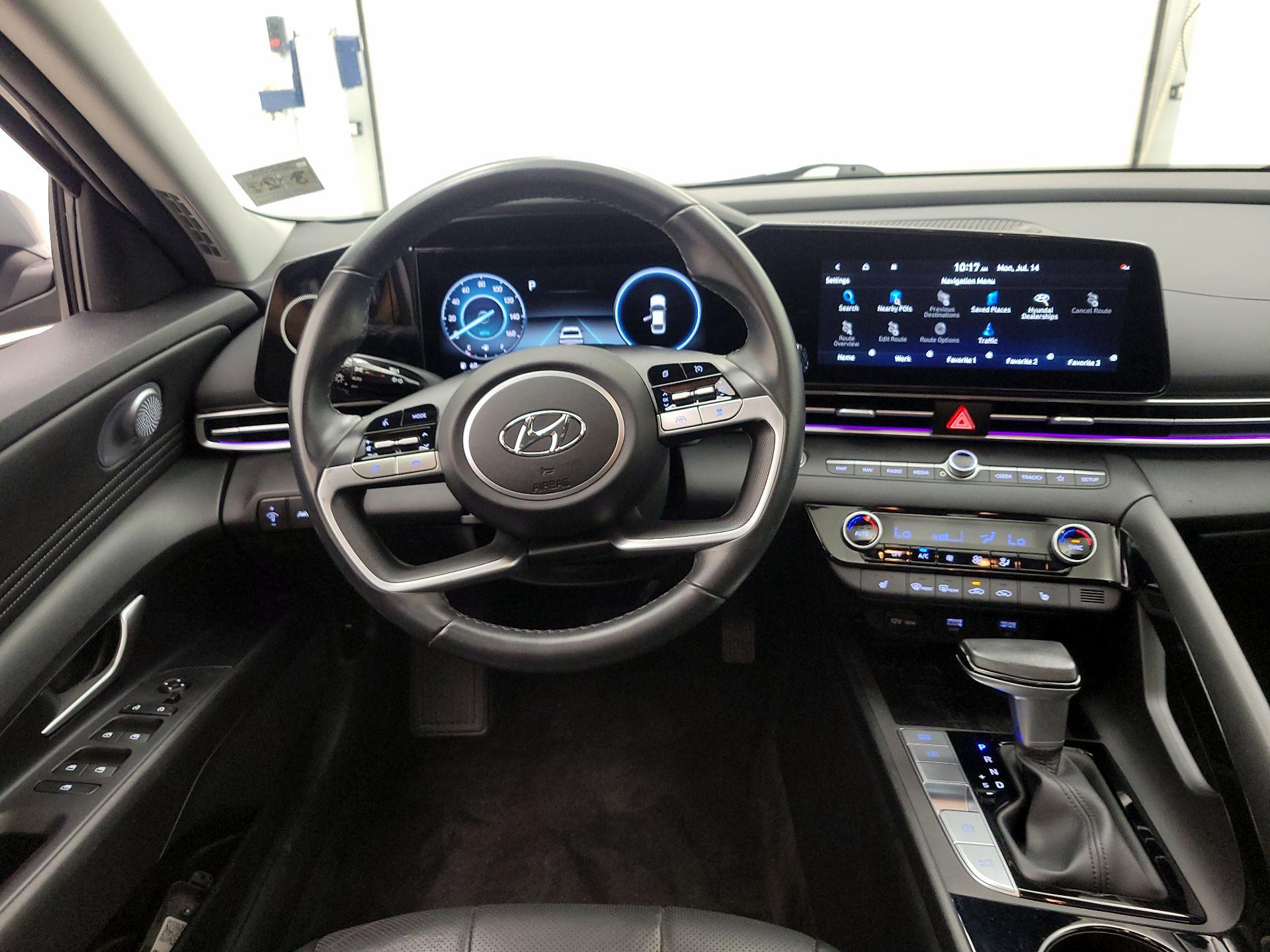 Thumbnail: 2022 Hyundai Elantra - 10