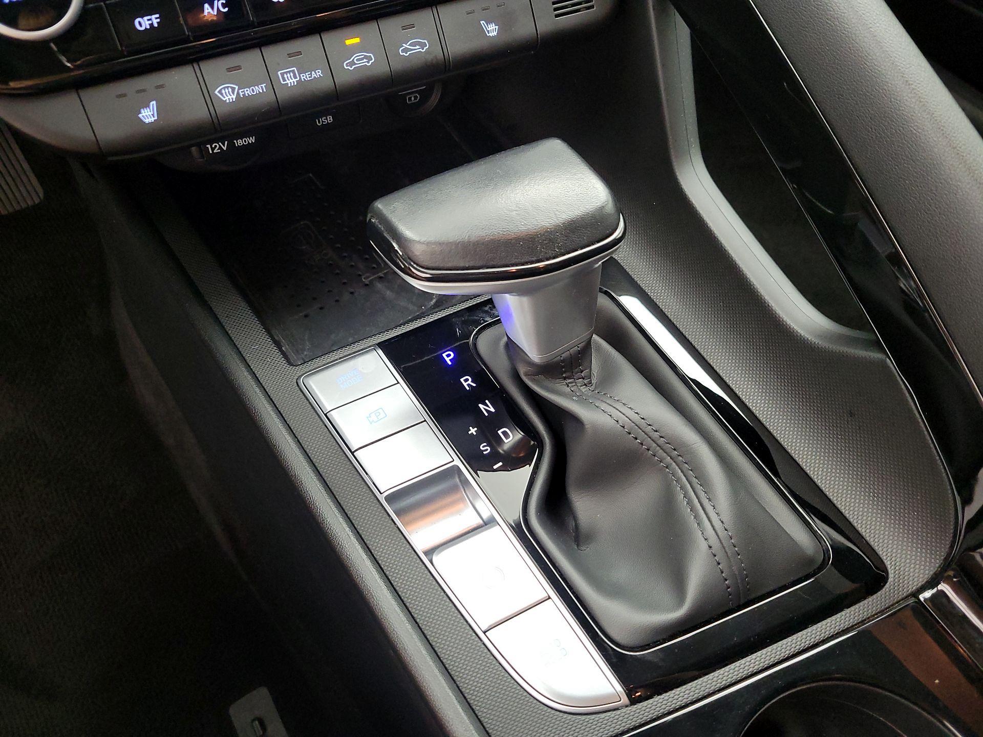 Thumbnail: 2022 Hyundai Elantra - 18