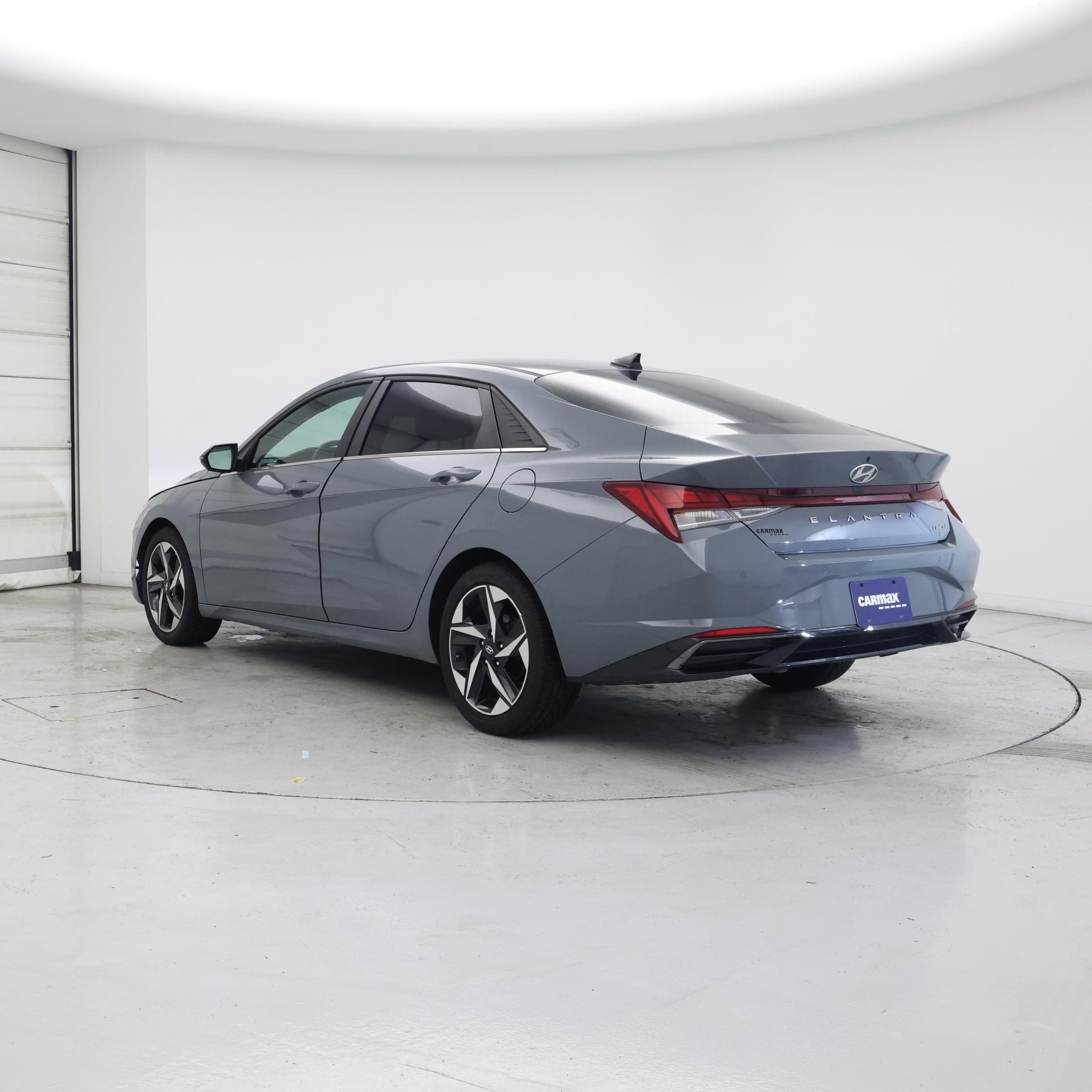 Thumbnail: 2022 Hyundai Elantra - 2