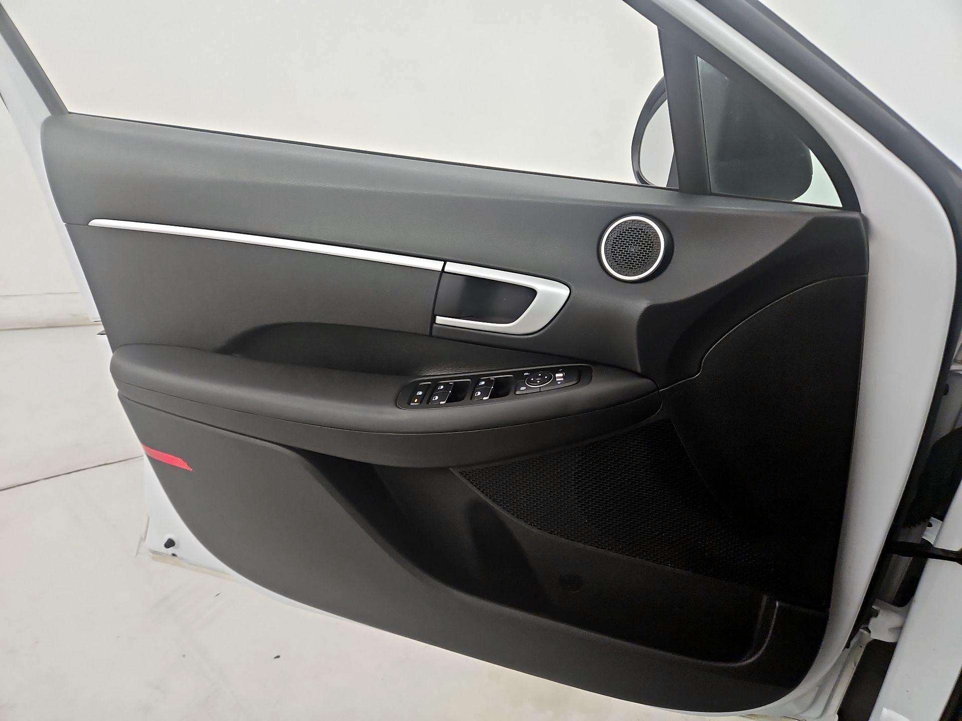 Thumbnail: 2021 Hyundai Sonata - 12