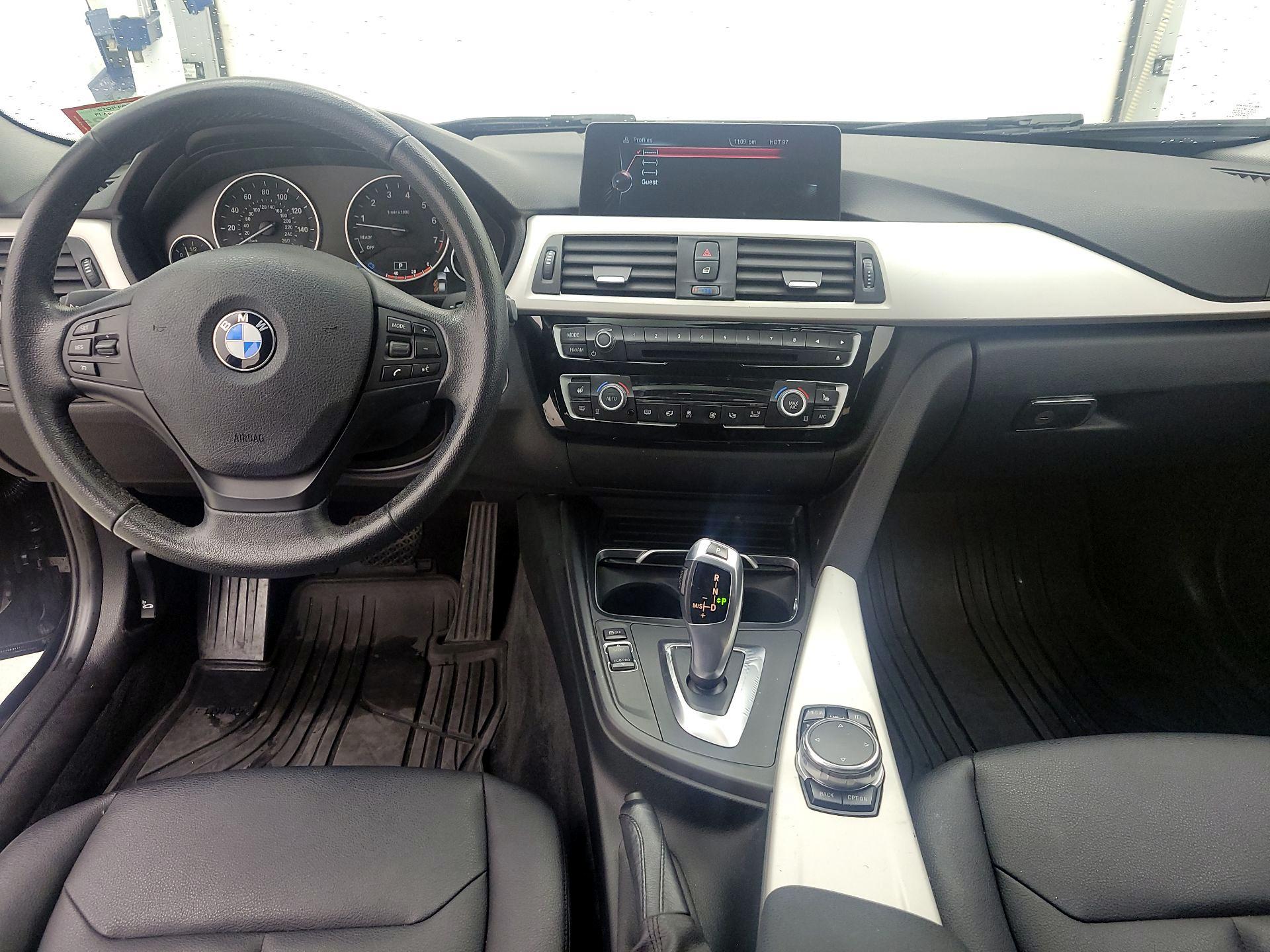 Thumbnail: 2016 BMW 3 Series - 9