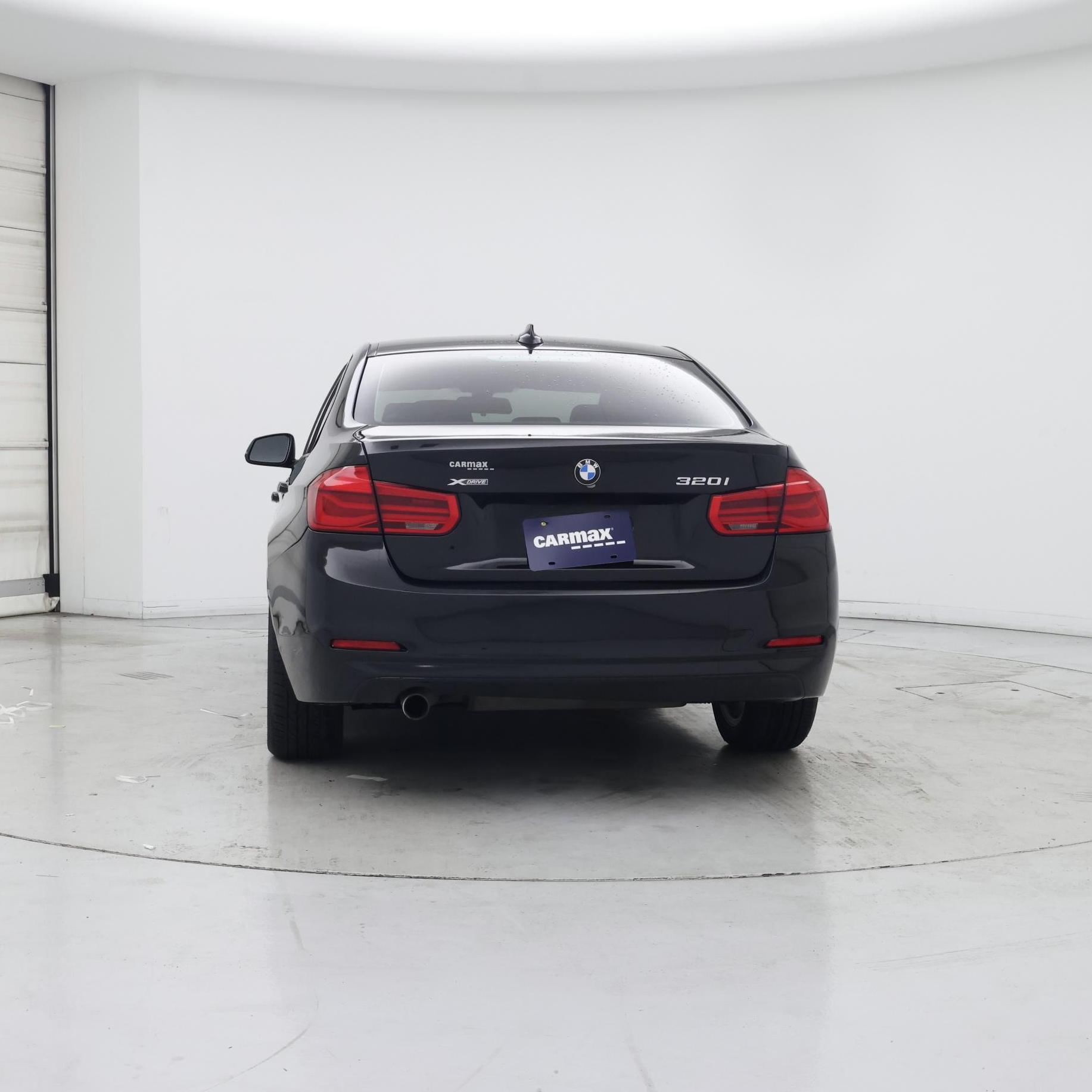 Thumbnail: 2016 BMW 3 Series - 6