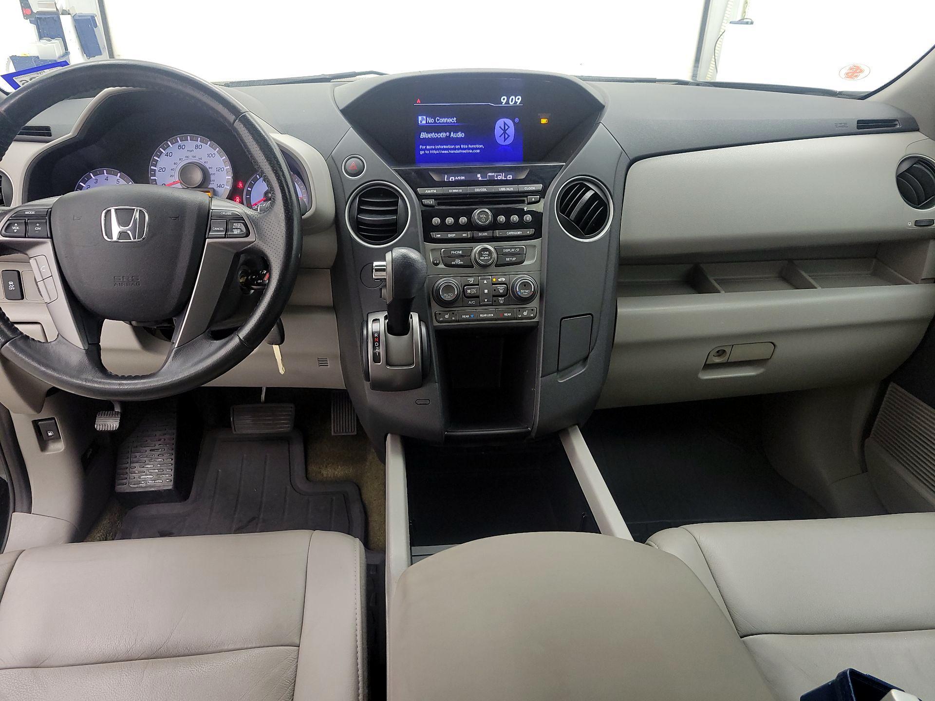 Thumbnail: 2015 Honda Pilot - 9