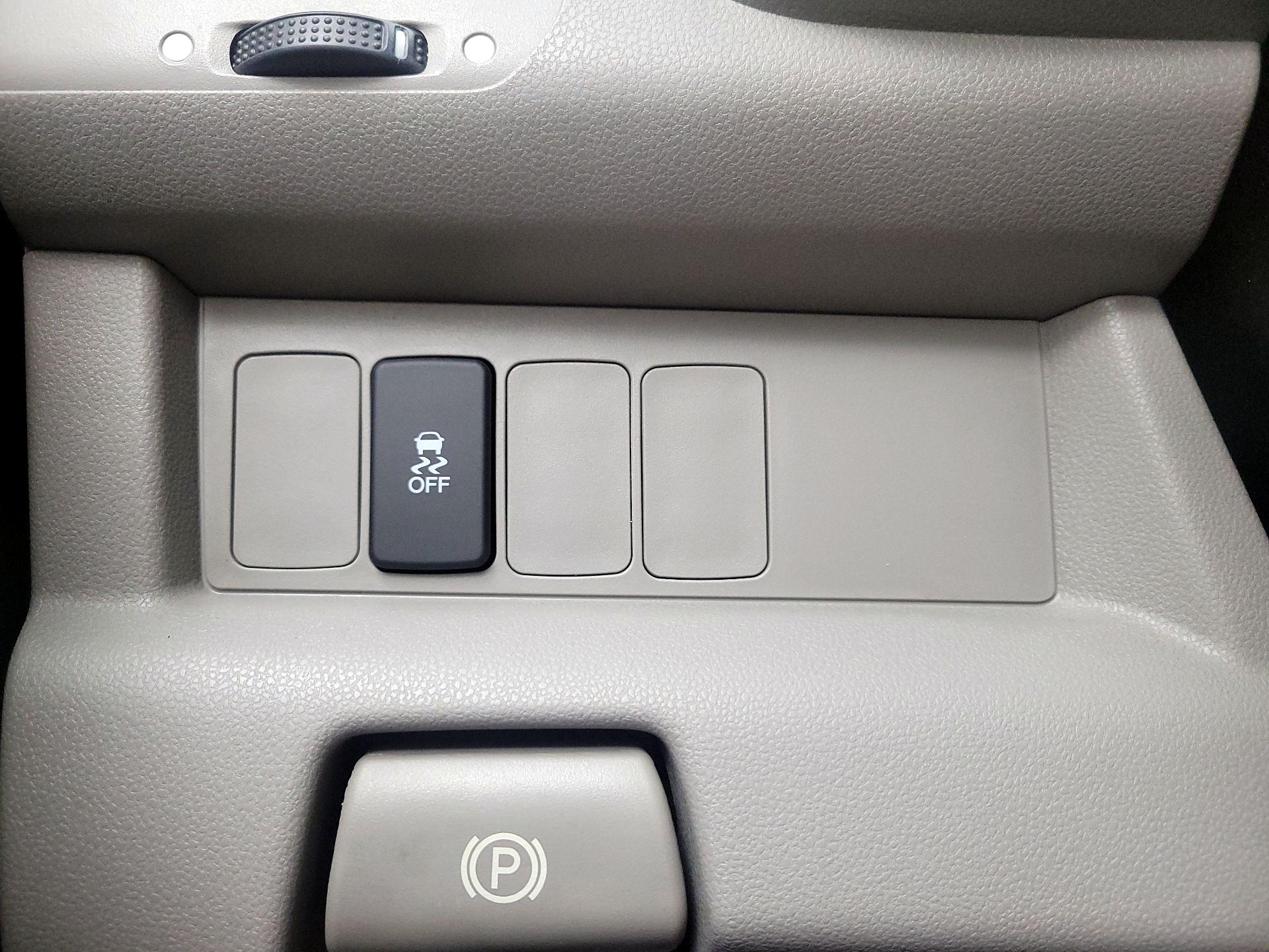 Thumbnail: 2015 Honda Pilot - 13