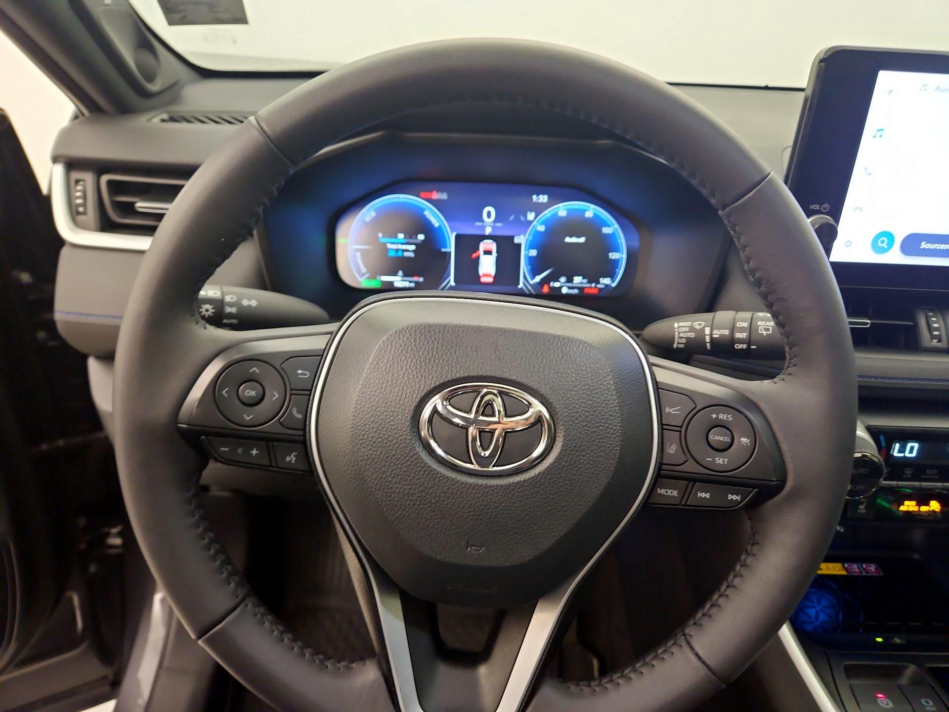Thumbnail: 2023 Toyota RAV4 - 10