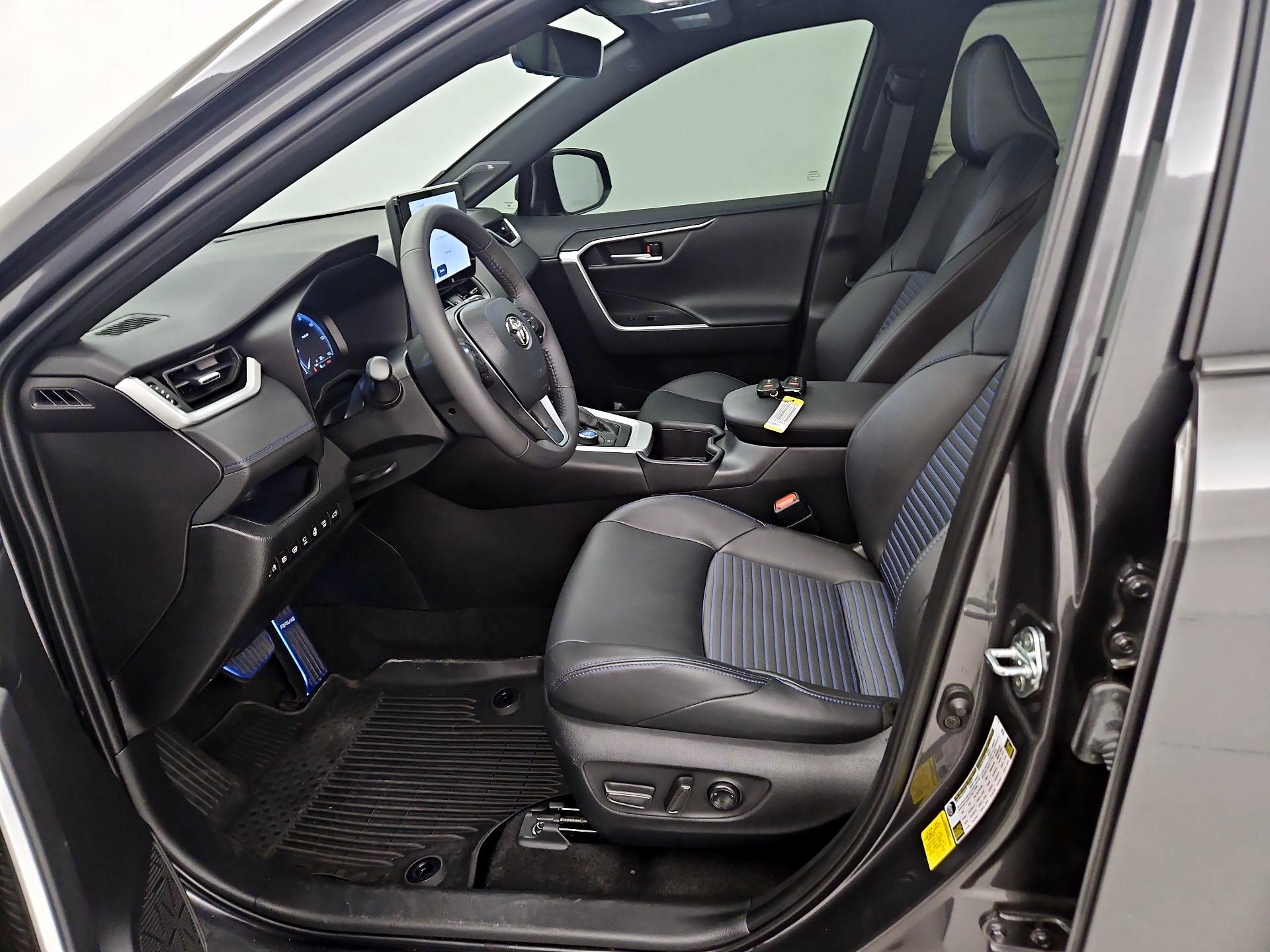 Thumbnail: 2023 Toyota RAV4 - 11
